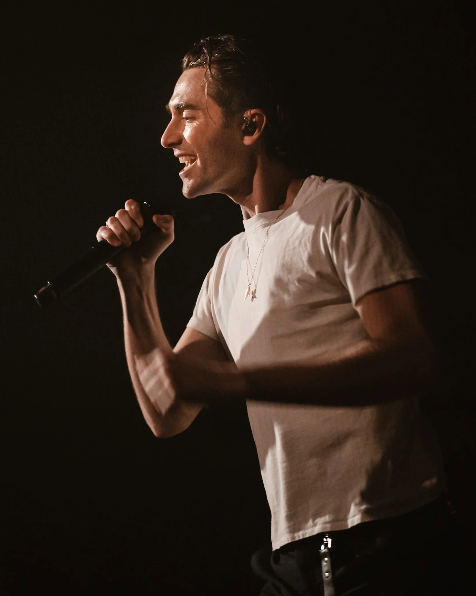 Greyson Chance in Singapore | by yasmin (@yyayayyasmin) 