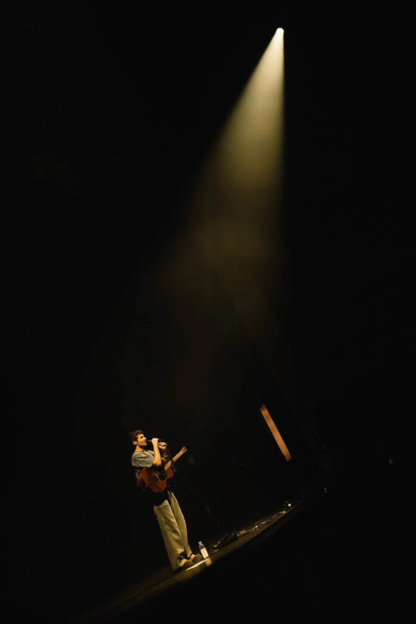 Jeremy Zucker at Capitol Theatre, Singapore | 25 November 2025 | Credit: Yasmin Affandy (@yyayayyasmin)
