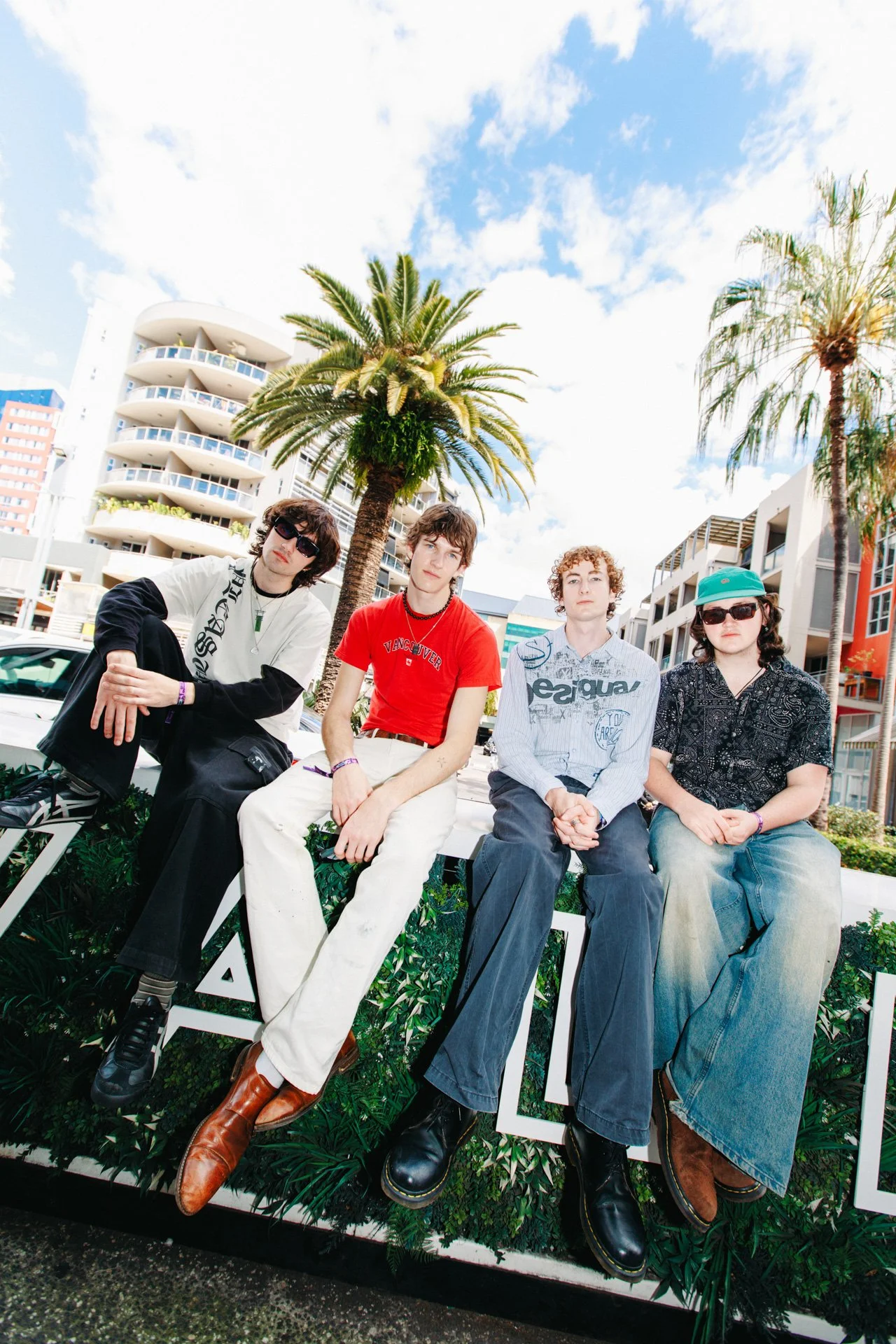 On the Guestlist: BORDERLINE