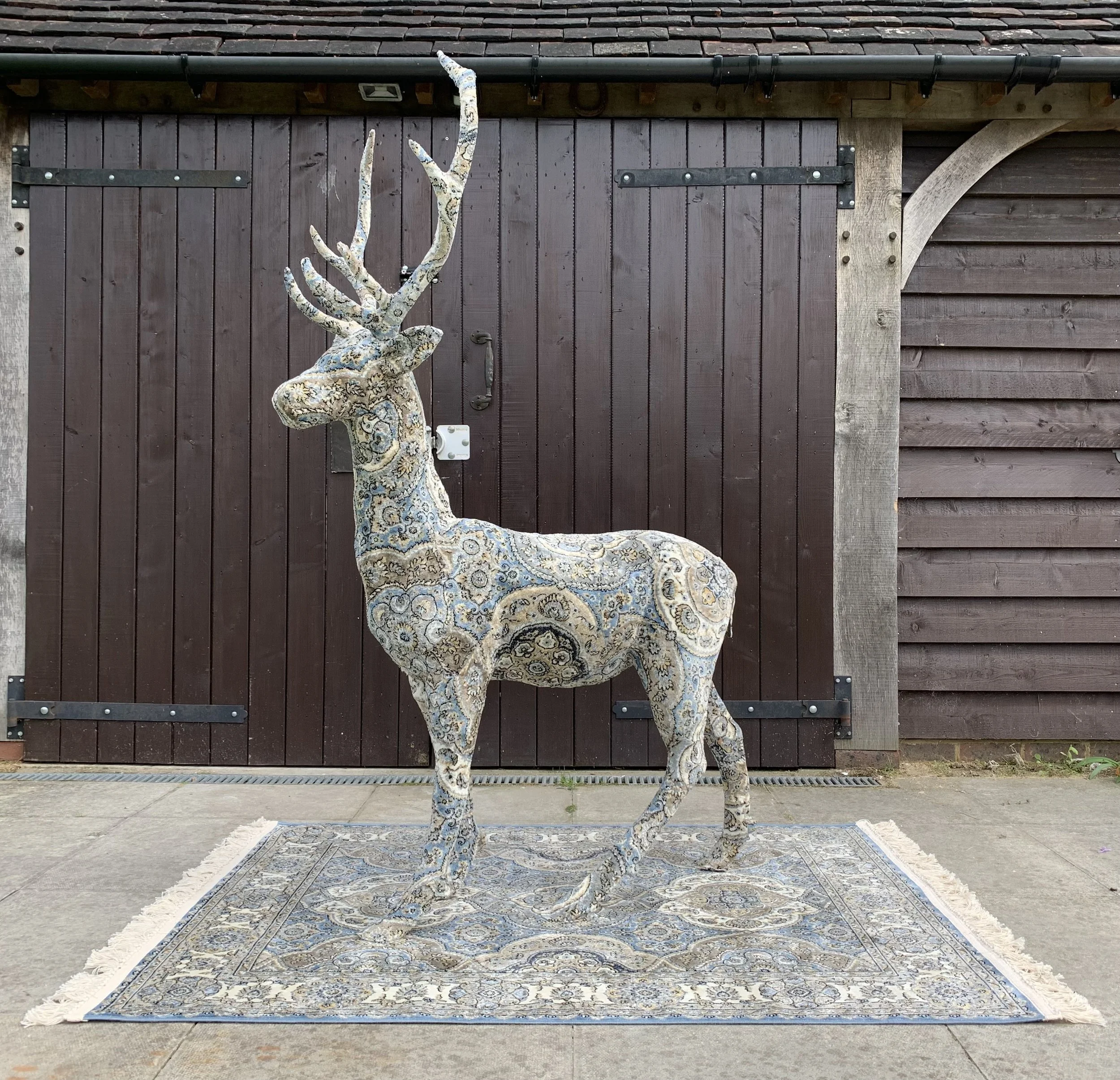  Gathering of the Clans  
Stag 1, 165 x 55 x 120cm 
Carpet and mixed media 
2021 (private collection, China)