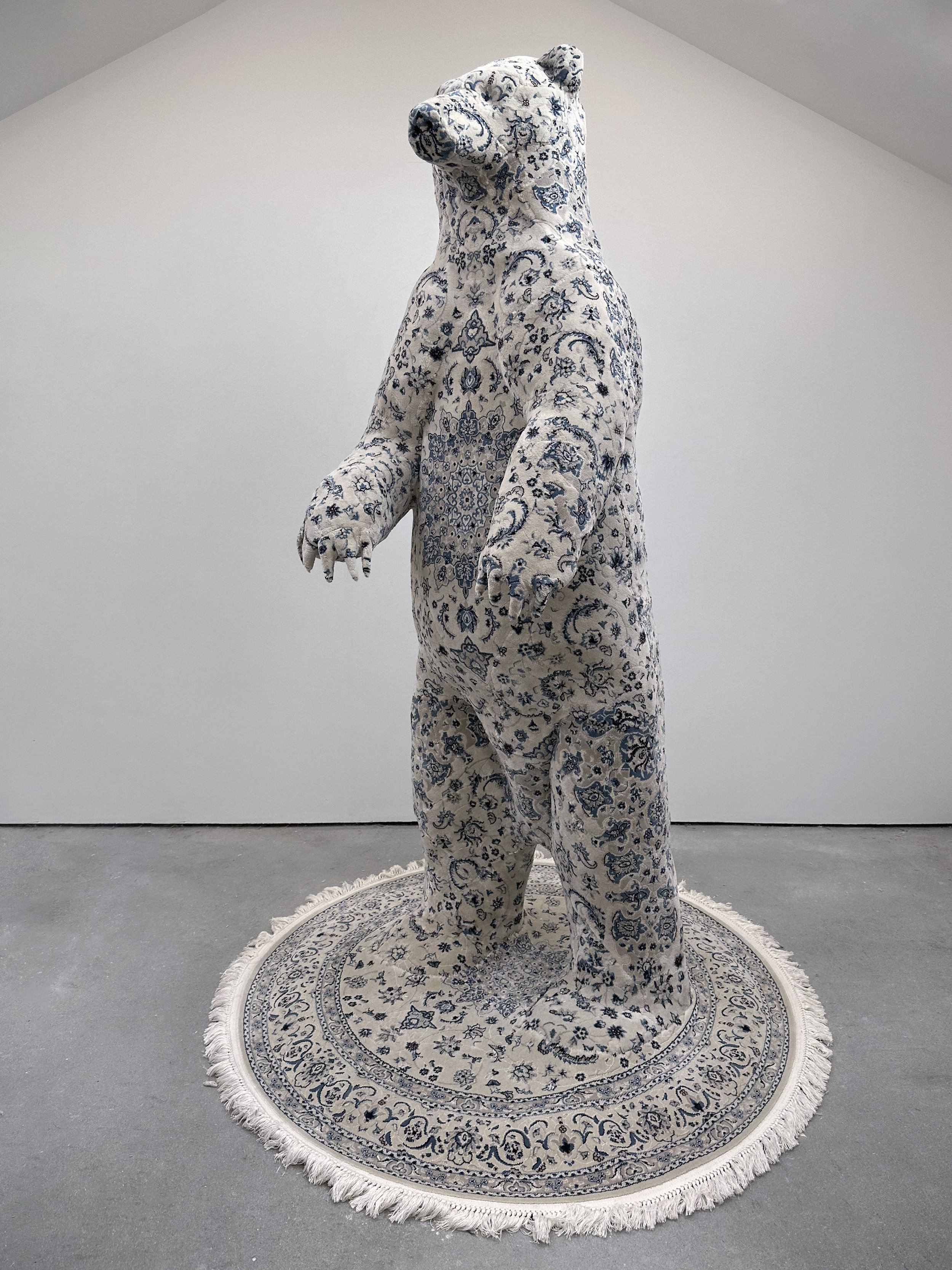  Ozymandias, King of Kings  244 x 150 x 150cm 
Carpet and mixed media 
2020 