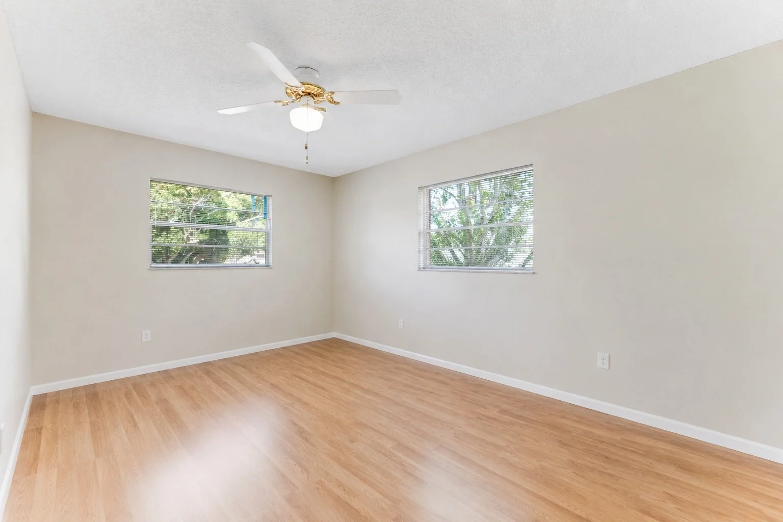 1106-blueberry-drive-port-orange-fl-bedroom-listed-by-michelle-cecchini.jpg