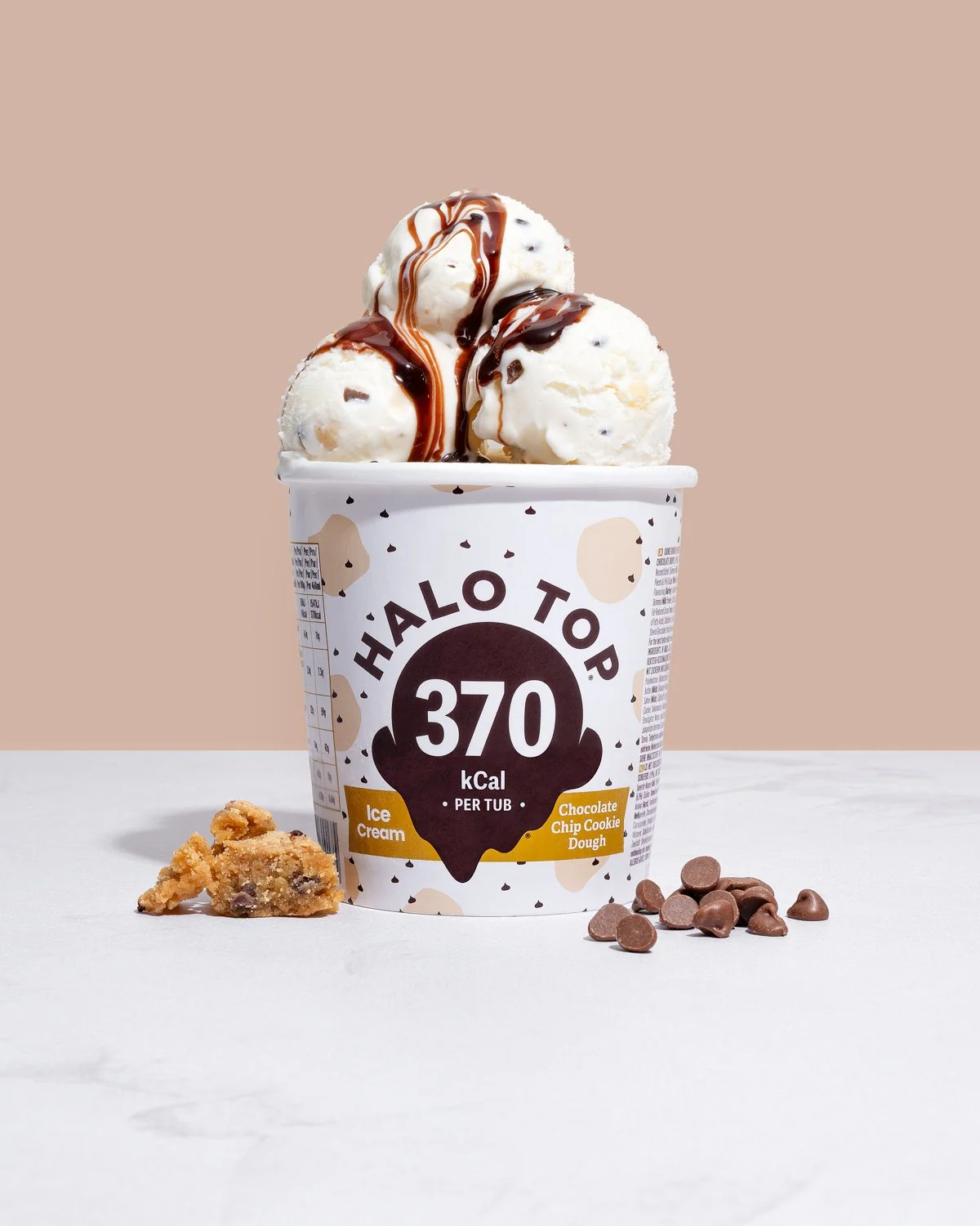 HaloTop_Hero_ChocolateChipCookieDough_01_Social_4x5.jpg