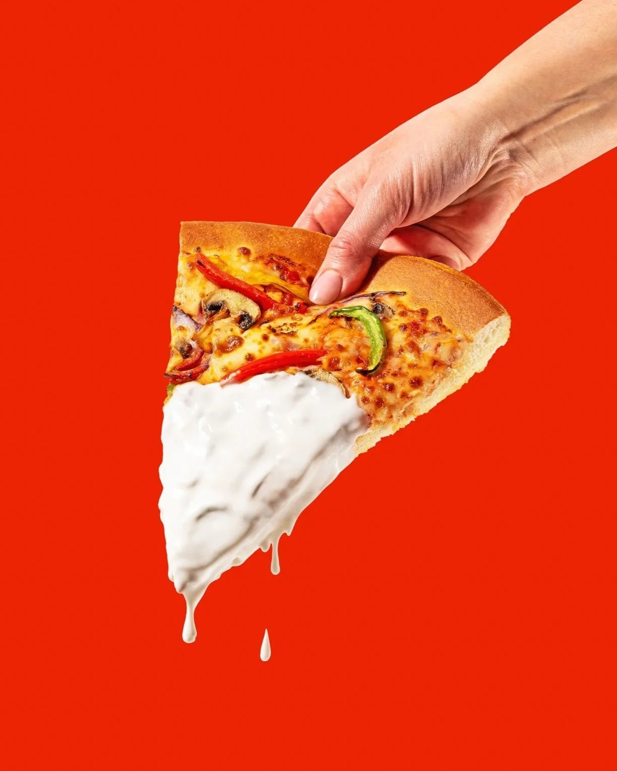 Crucials_Pizza_GarlicMayo_01_Red.jpg
