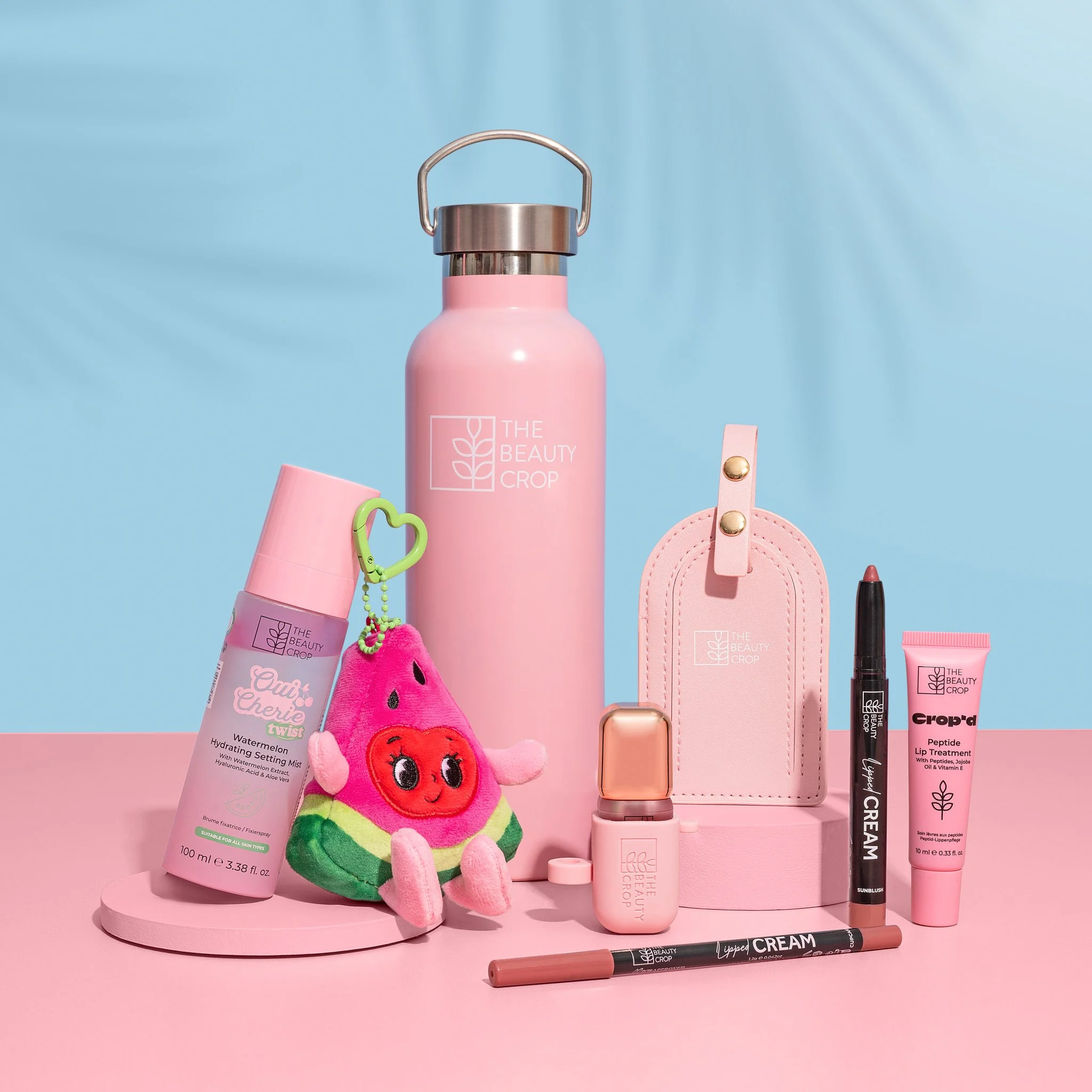 TBC_Summer_Bag_02_Social_1x1.jpg
