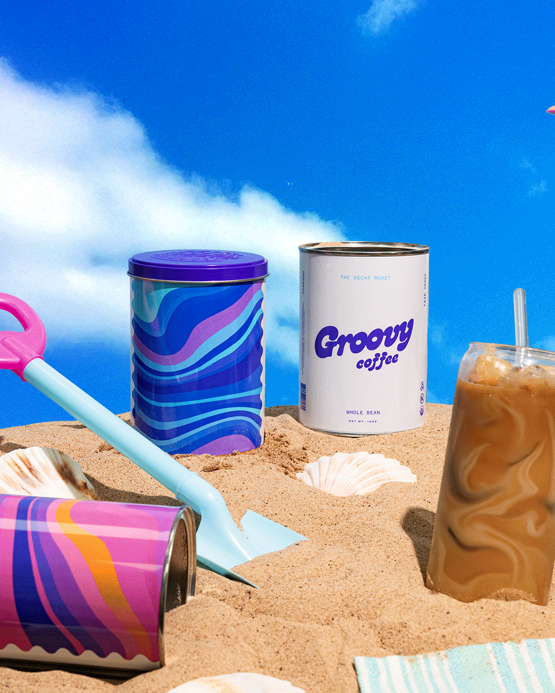 GroovyCoffee_Beach_StopMotion.gif