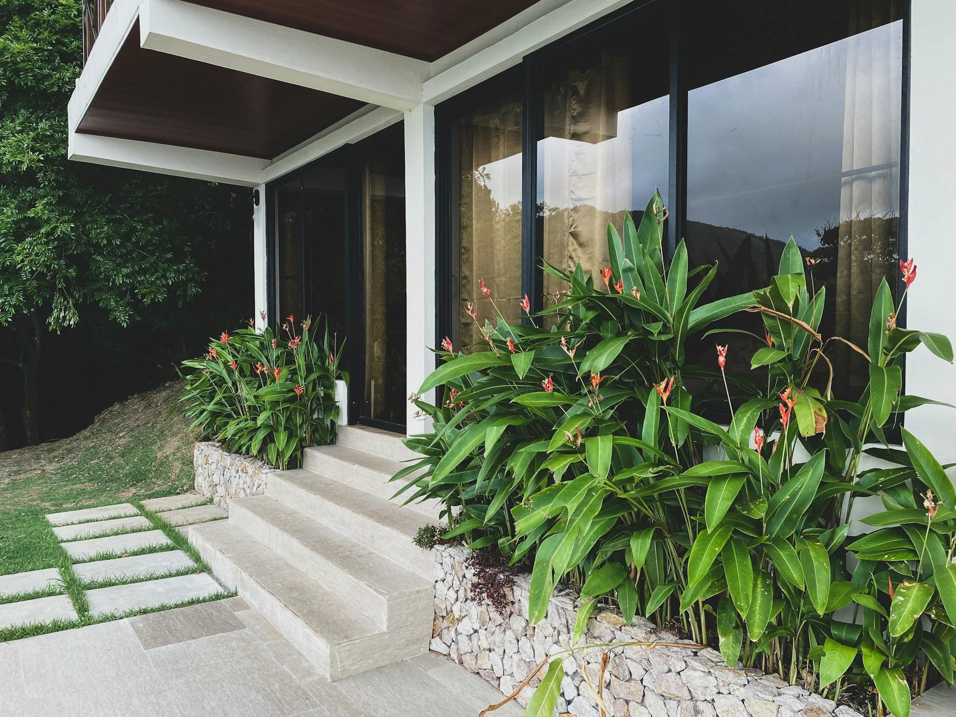 uPVC Sliding Doors in Tasmania: Prevent Track Clogs, Leaks, and Corrosion