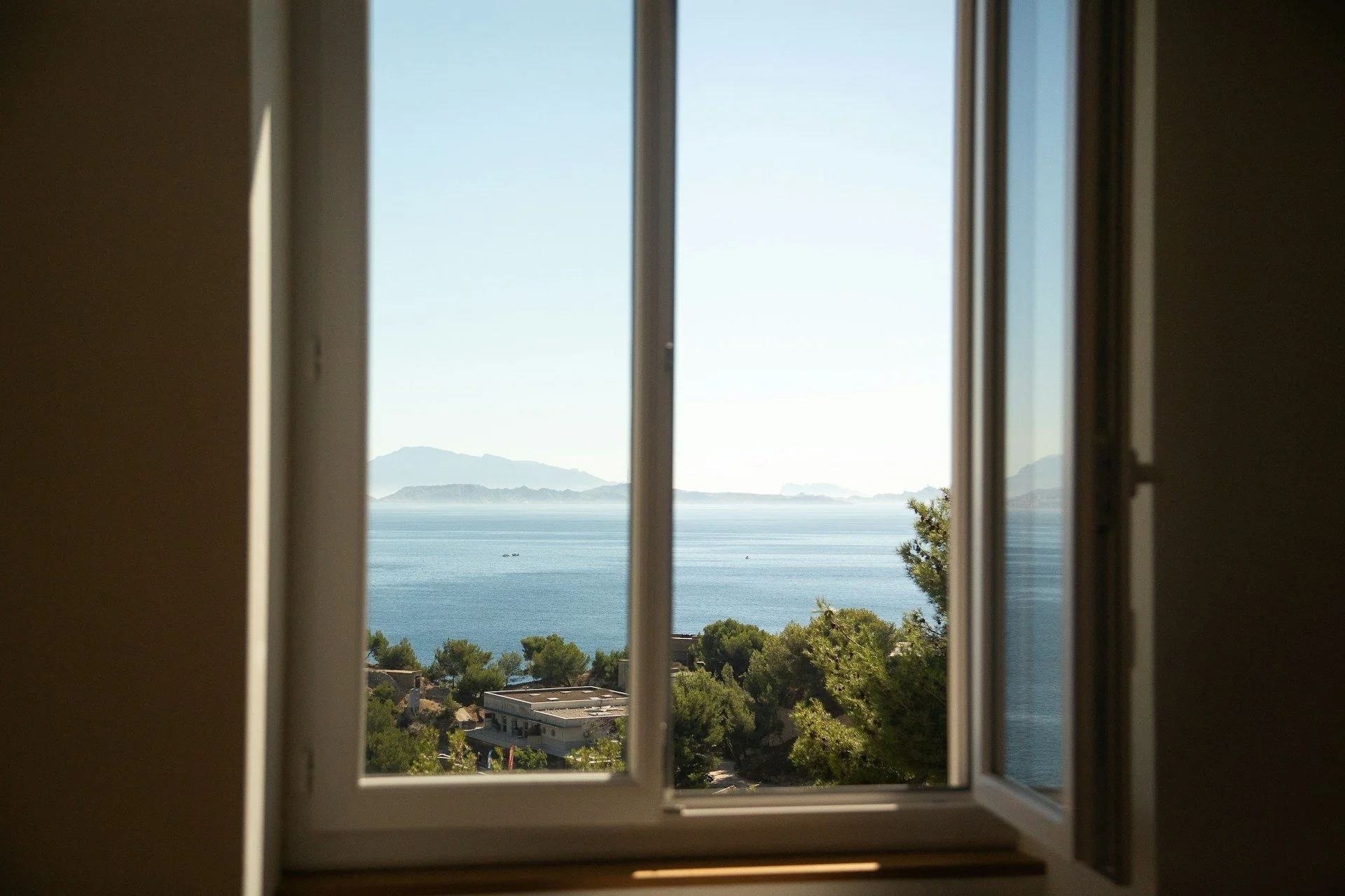 Questioning Single Glazing in Burnie’s Winds with German Windows