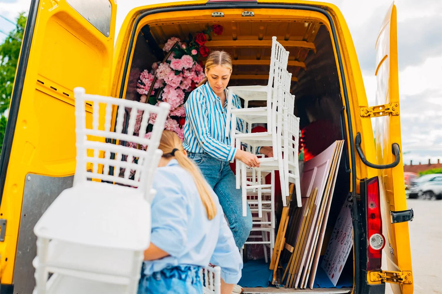  Event Access & Parking  
Planning and managing access routes and parking to keep traffic flowing smoothly.