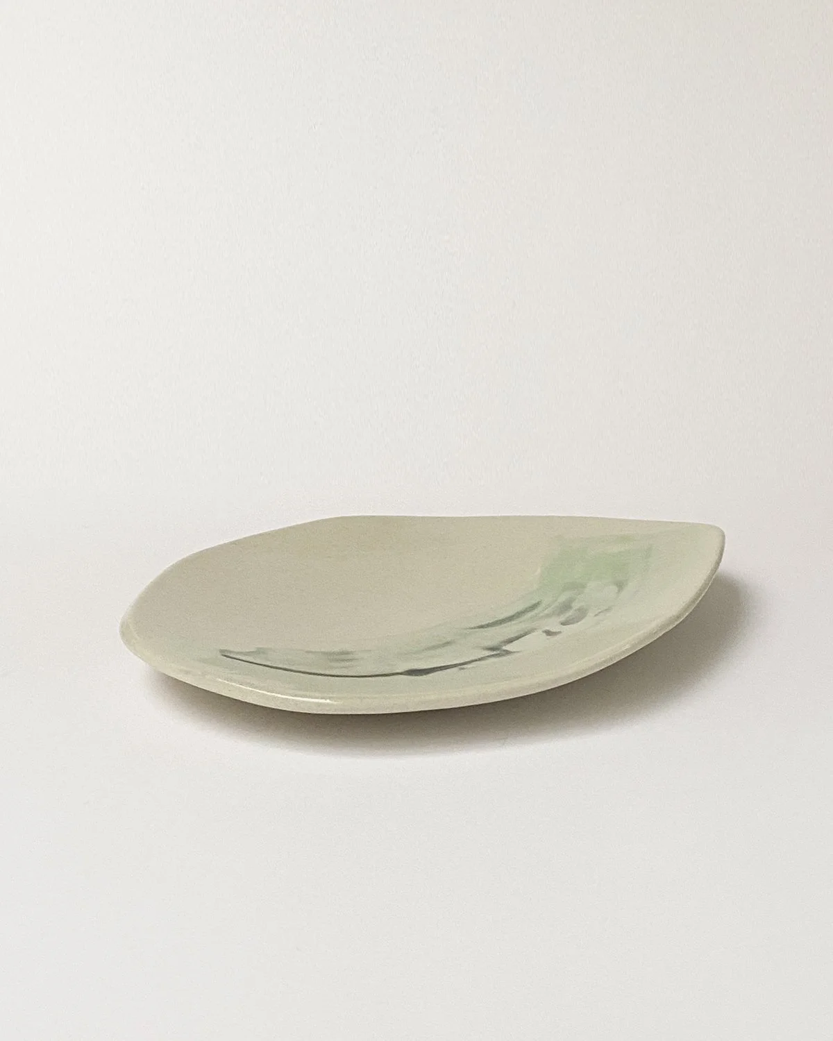 Klein bord Swirl_Martine Jansen.jpg