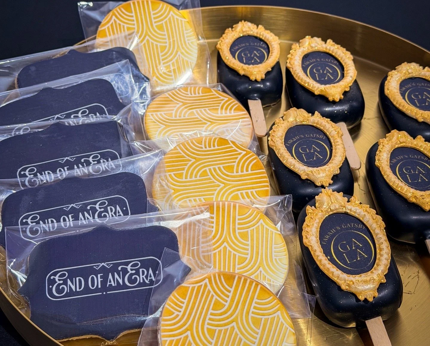 personalised cookies and cakepops
