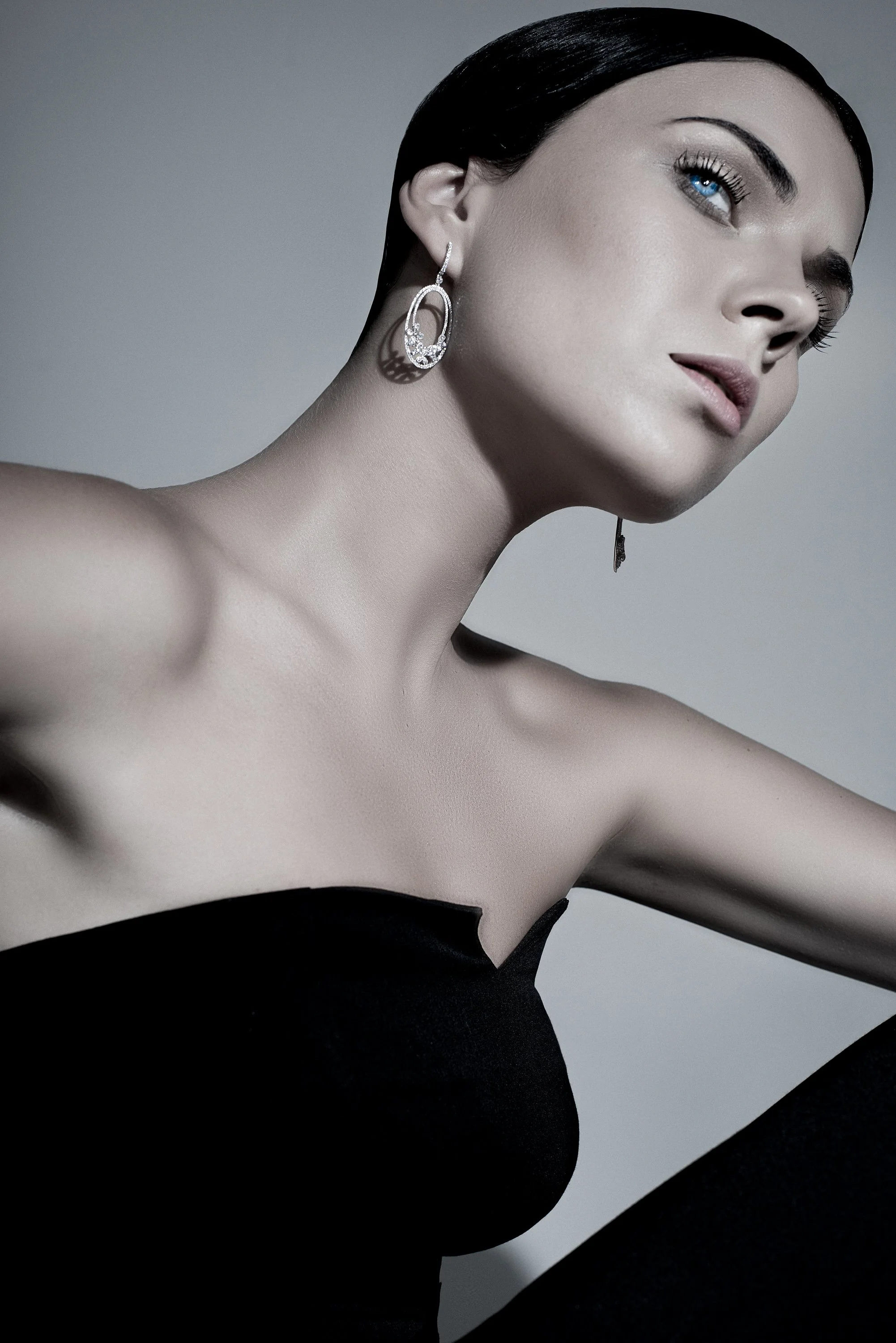 Careems – Diamonds in Monochrome_Diamond-Elegance-Sculpted-Gaze_DSC_3283_09_Photographed by Sandun de Silva.jpg