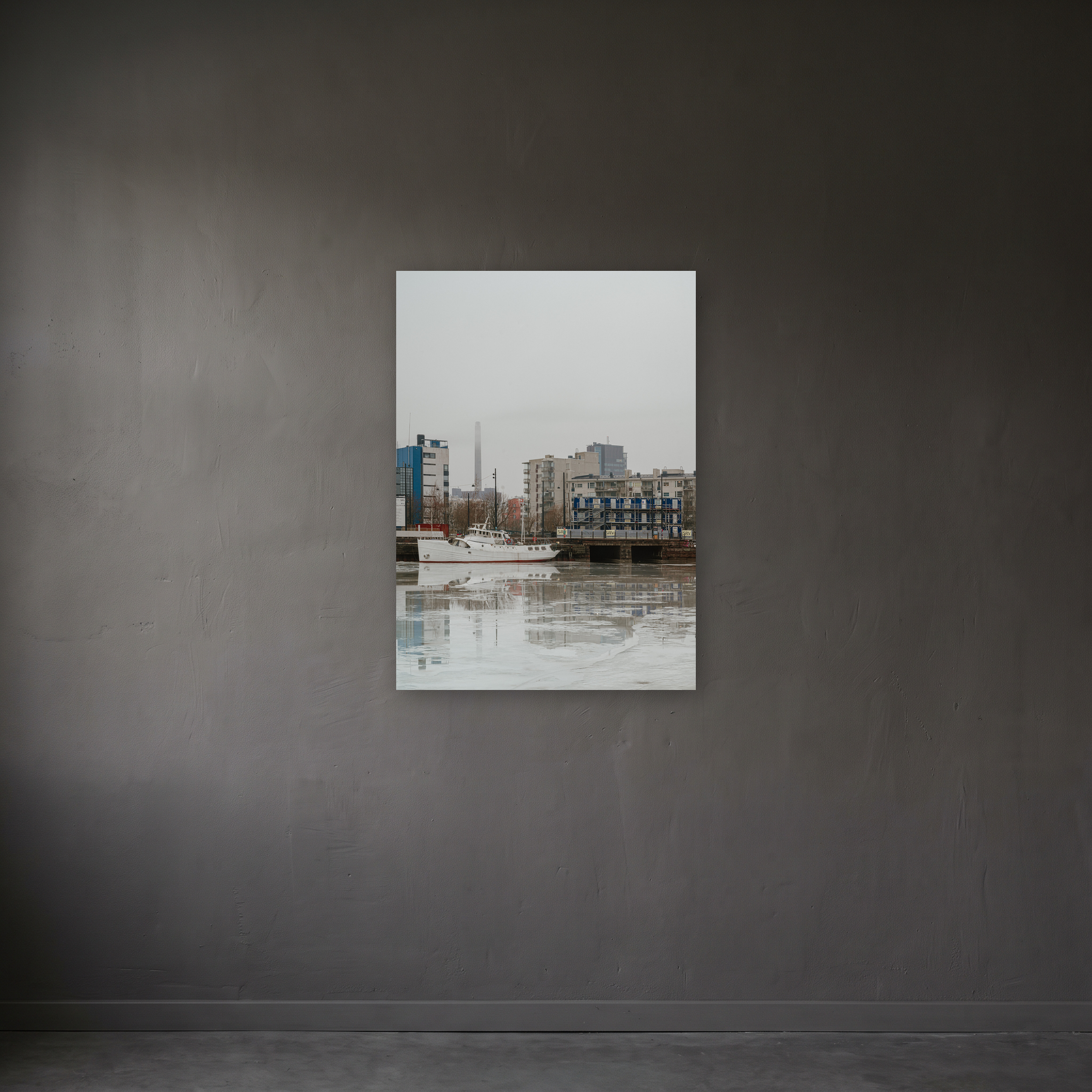 stillhouse_heldinsuspension_50x70_unframed.png