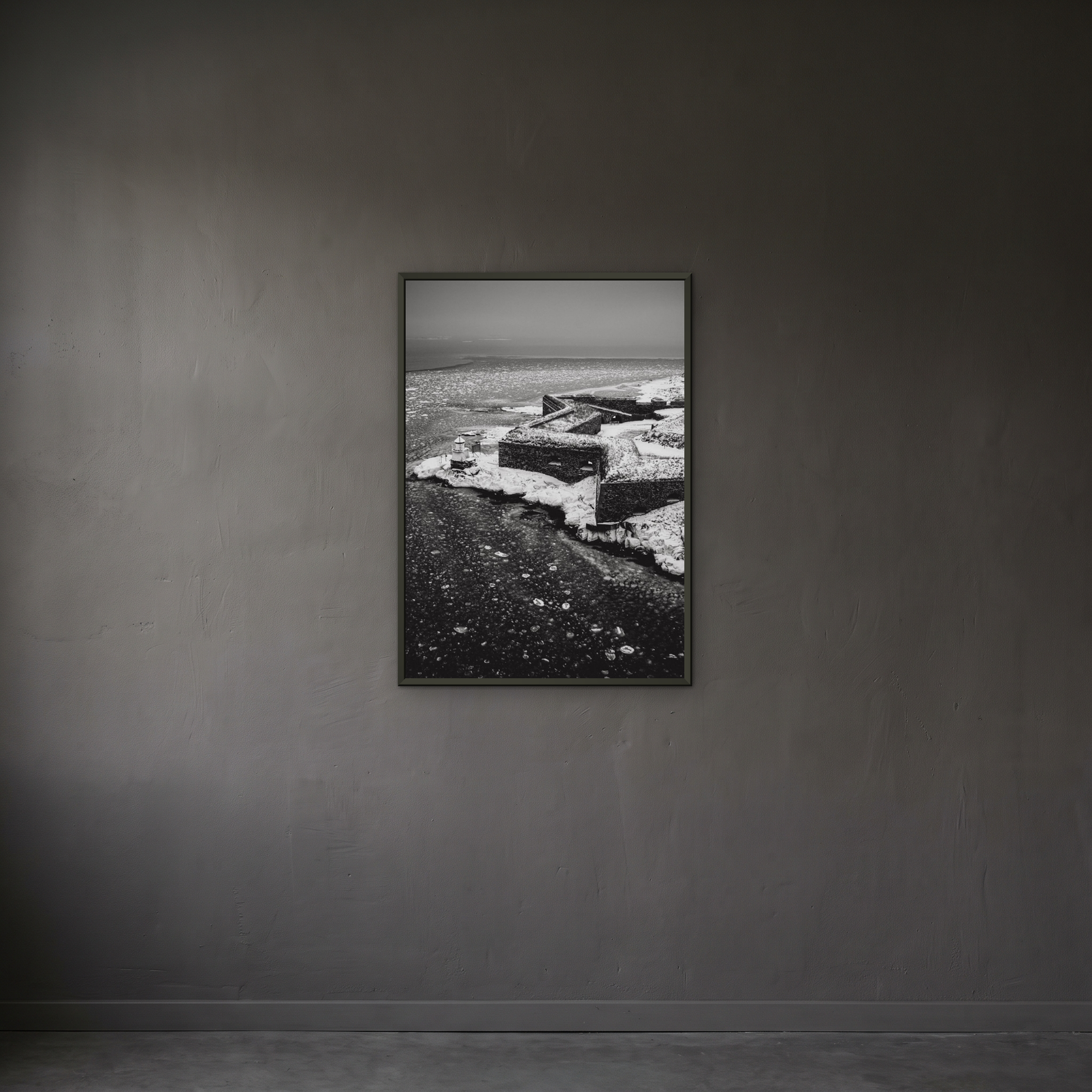 stillhouse_frozenedge_50x70_framed.png
