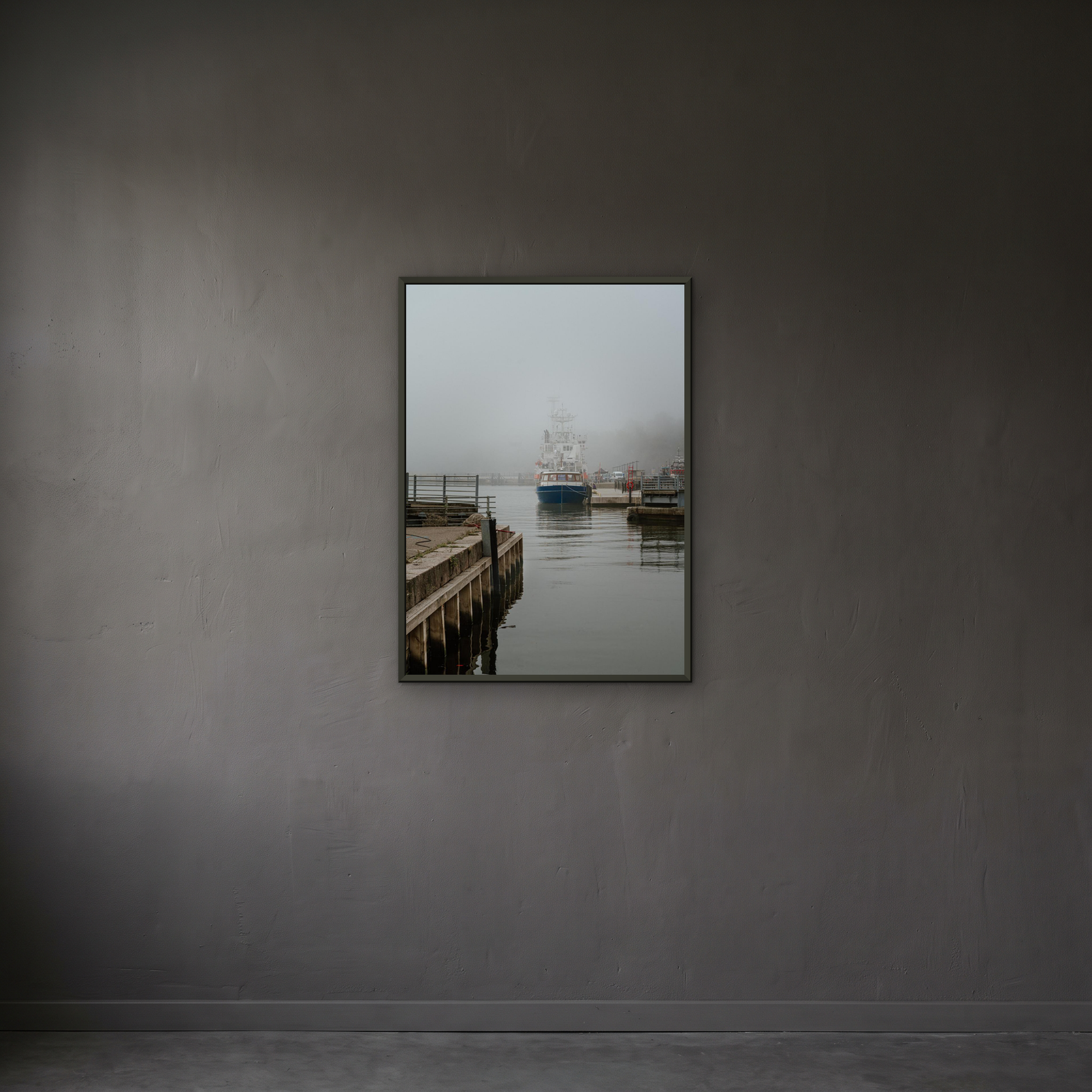 stillhouse_quietberth_50x70_framed.png
