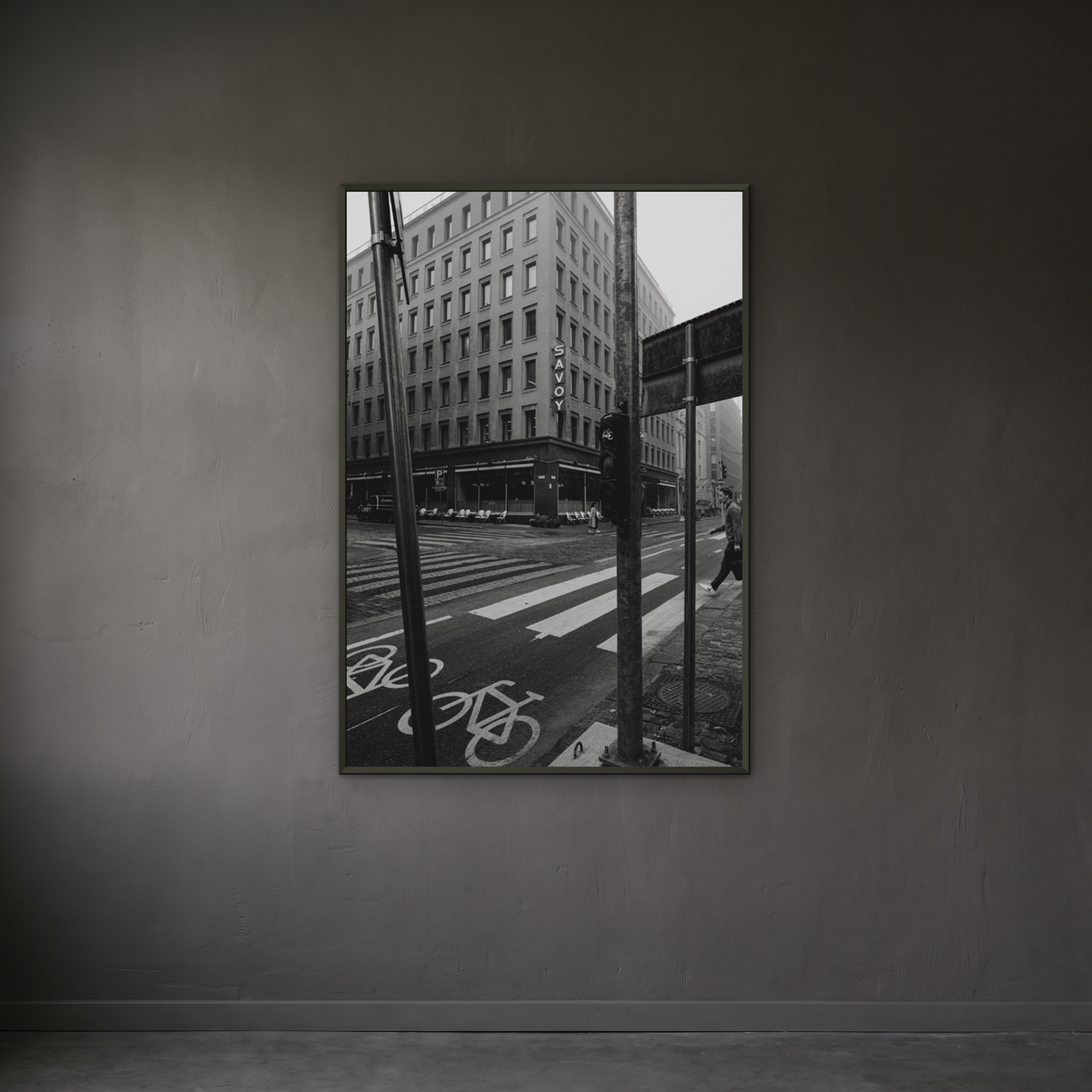 stillhouse_savoycrossing_70x100_framed.png