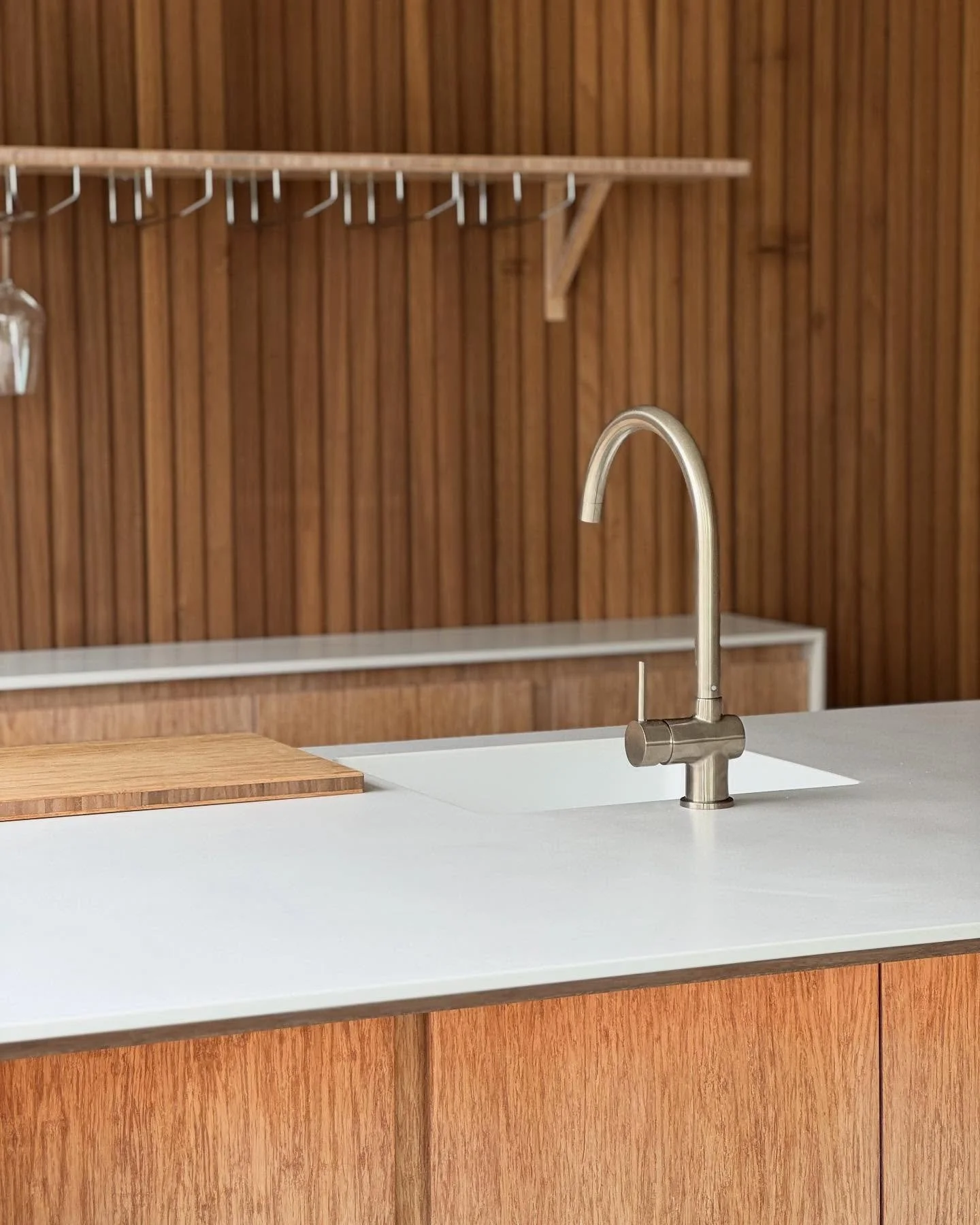 Outside kitchen/bar

#solidsurface #bamboo #kitchen #bar #himacs