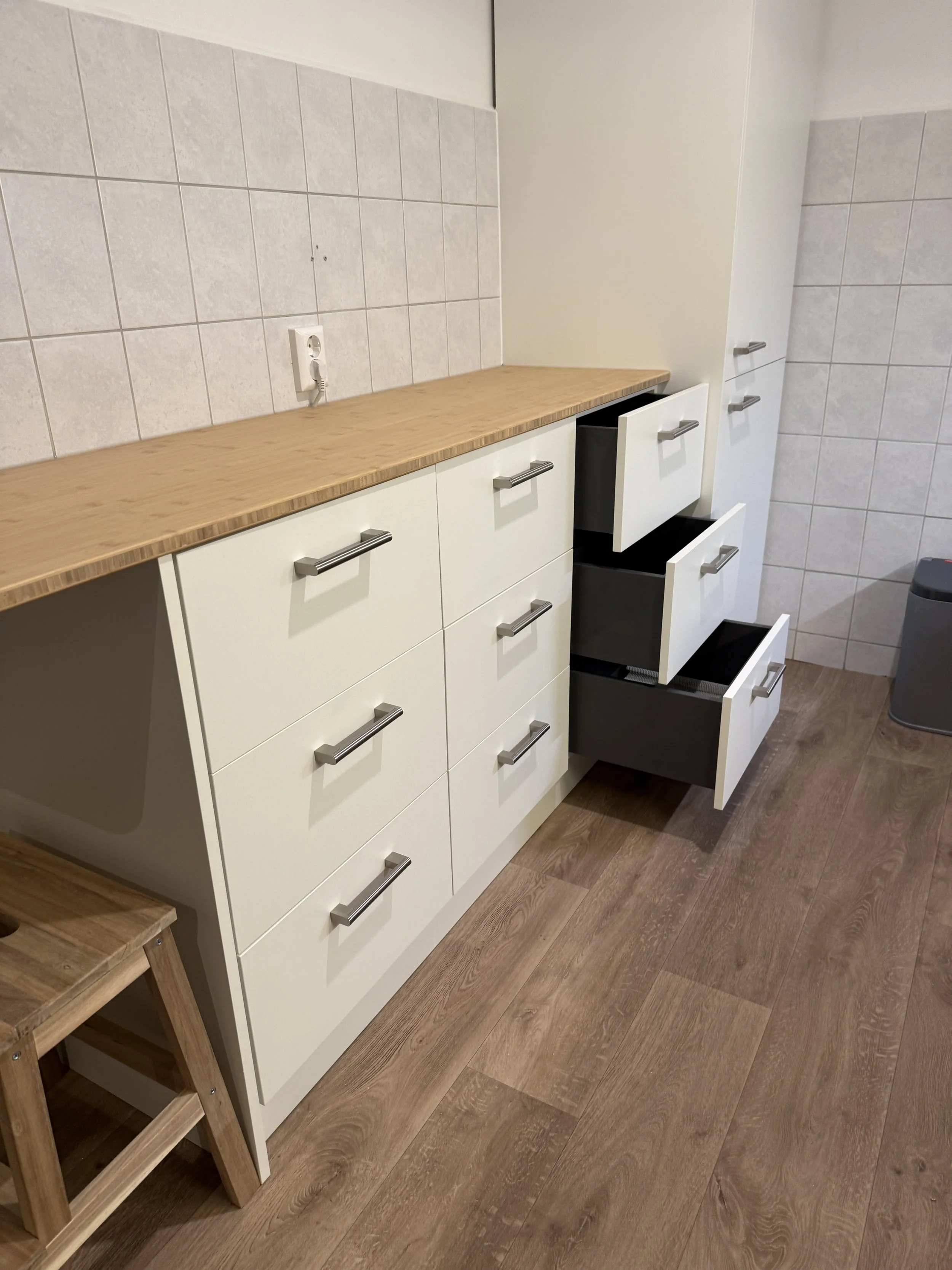 Wit en bamboe keukenblok