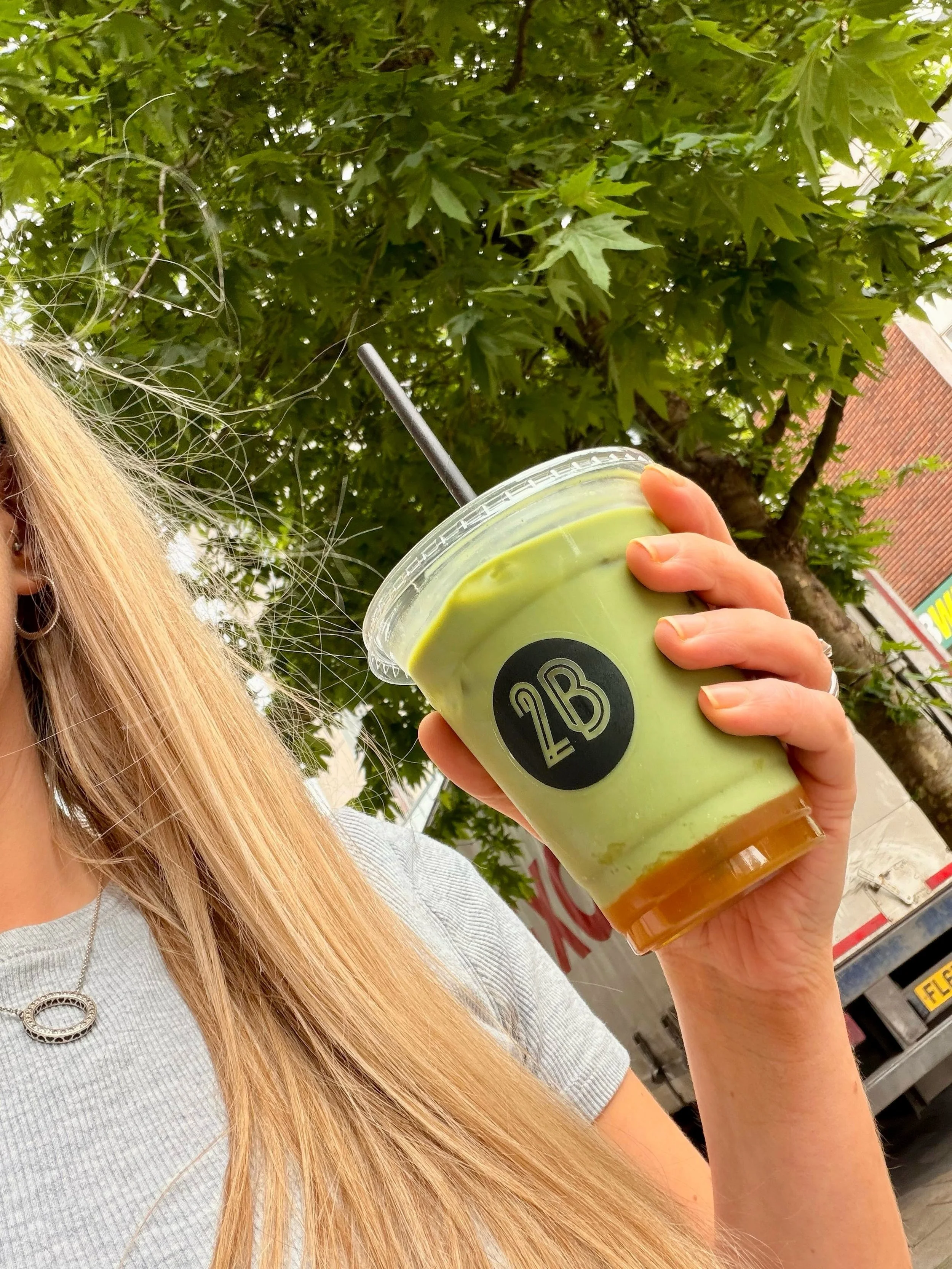 Iced mango matcha, perfect to sip on today!
Other new additions to the menu:
-Mango flat white
-Mango espresso tonic (so good)
-Mango flash brew
-Prana chai latte