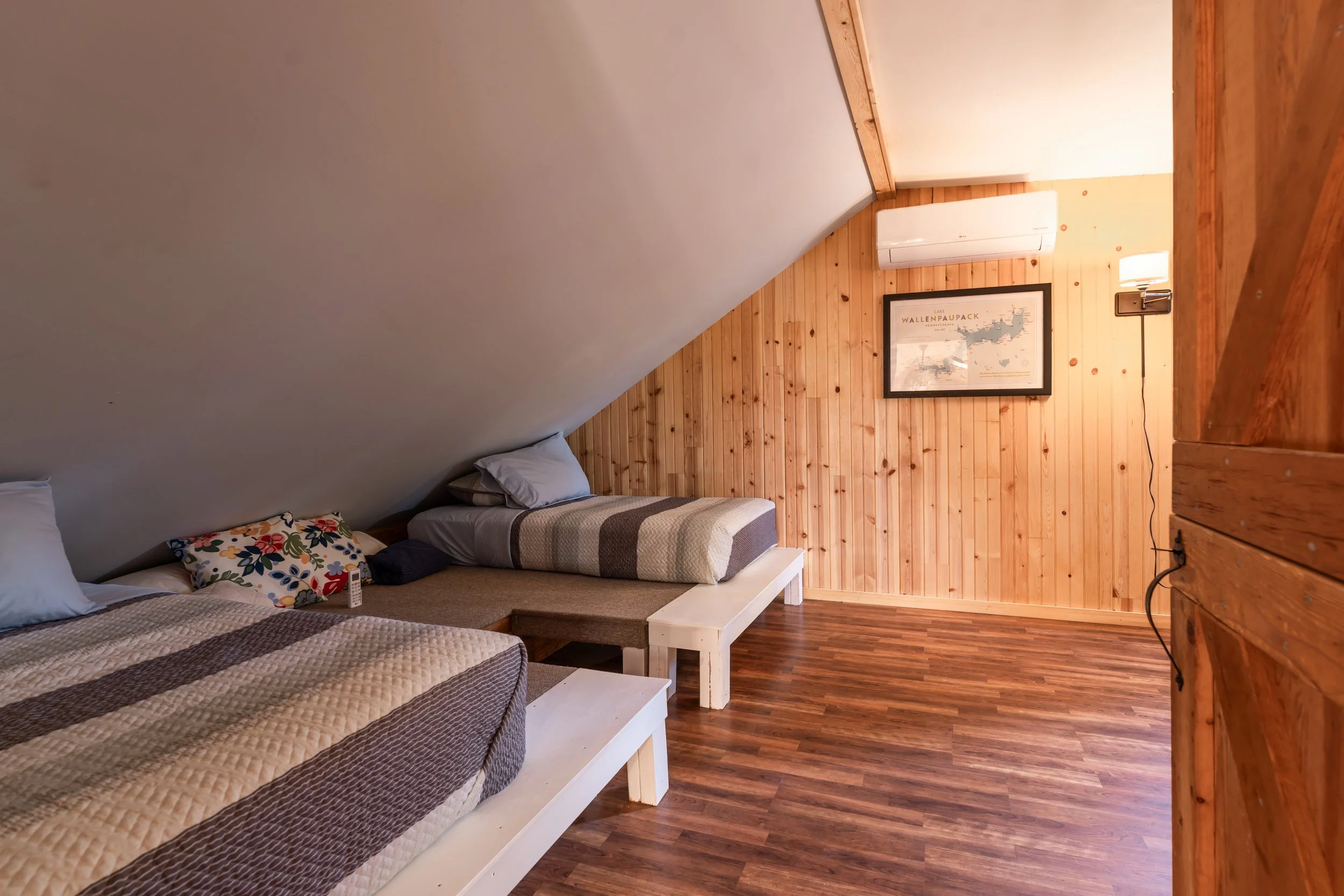 Wallenpaupack Cabin-43.jpg