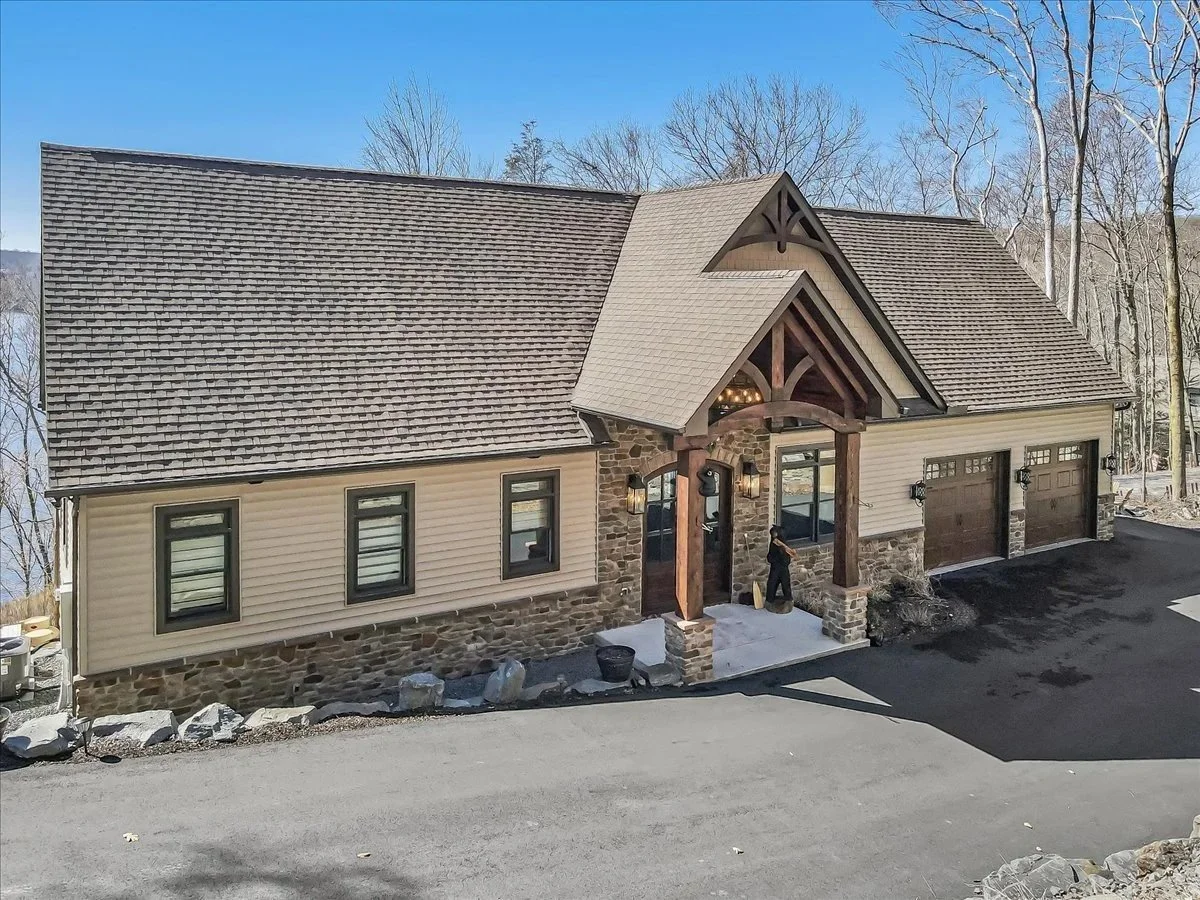  Black Bear Lodge located in Wallenpaupack Lake Estates.  Beautiful views of Lake Wallenpaupack.  Luxurious 5 bedroom 3.5 bath sleeps 12.   