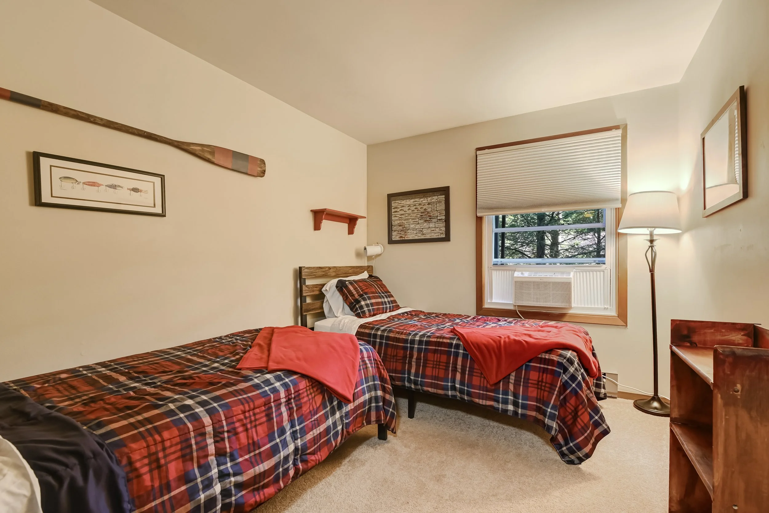 Twin nautical room.jpg