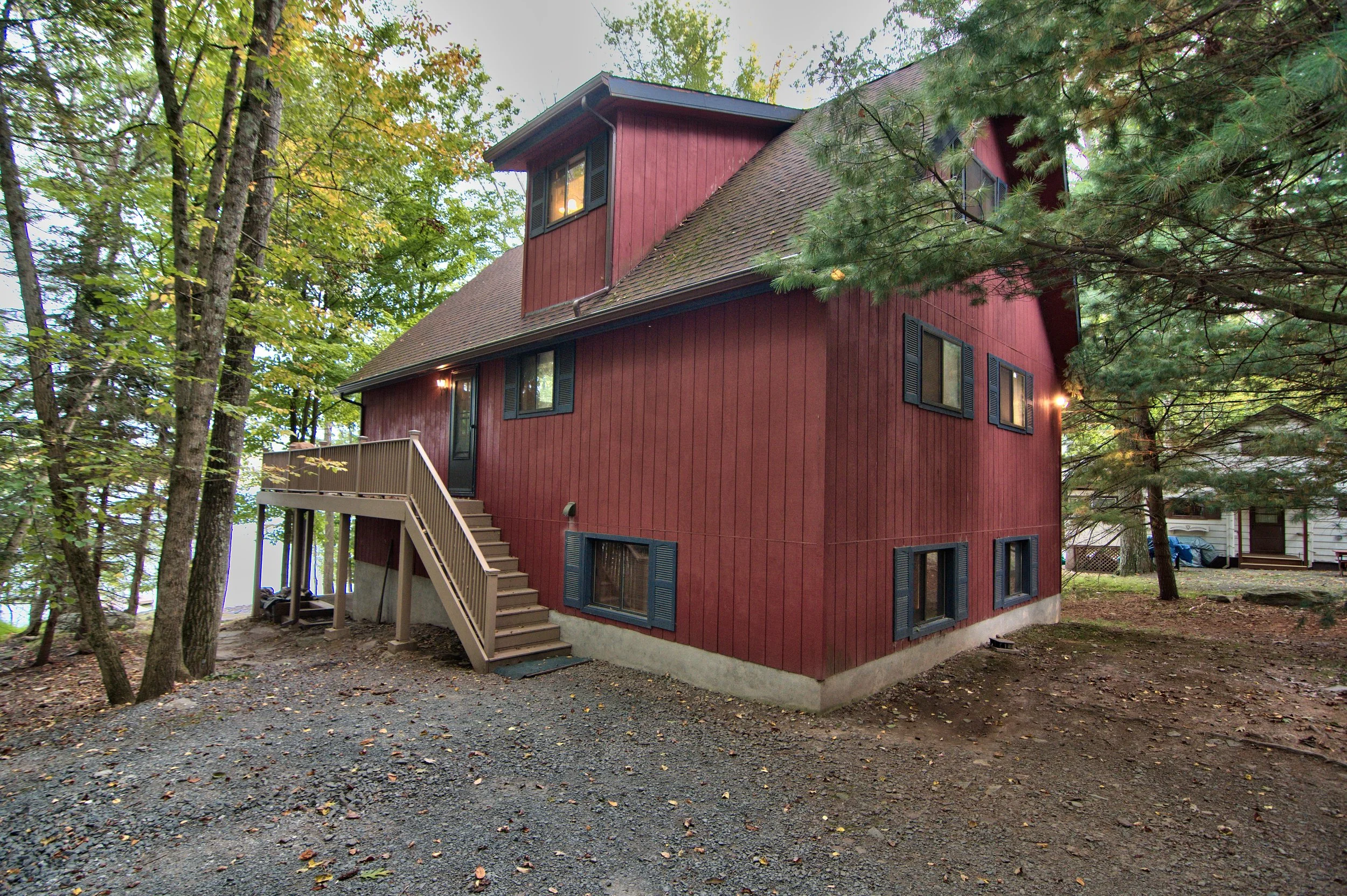 Exterior View 13.jpg