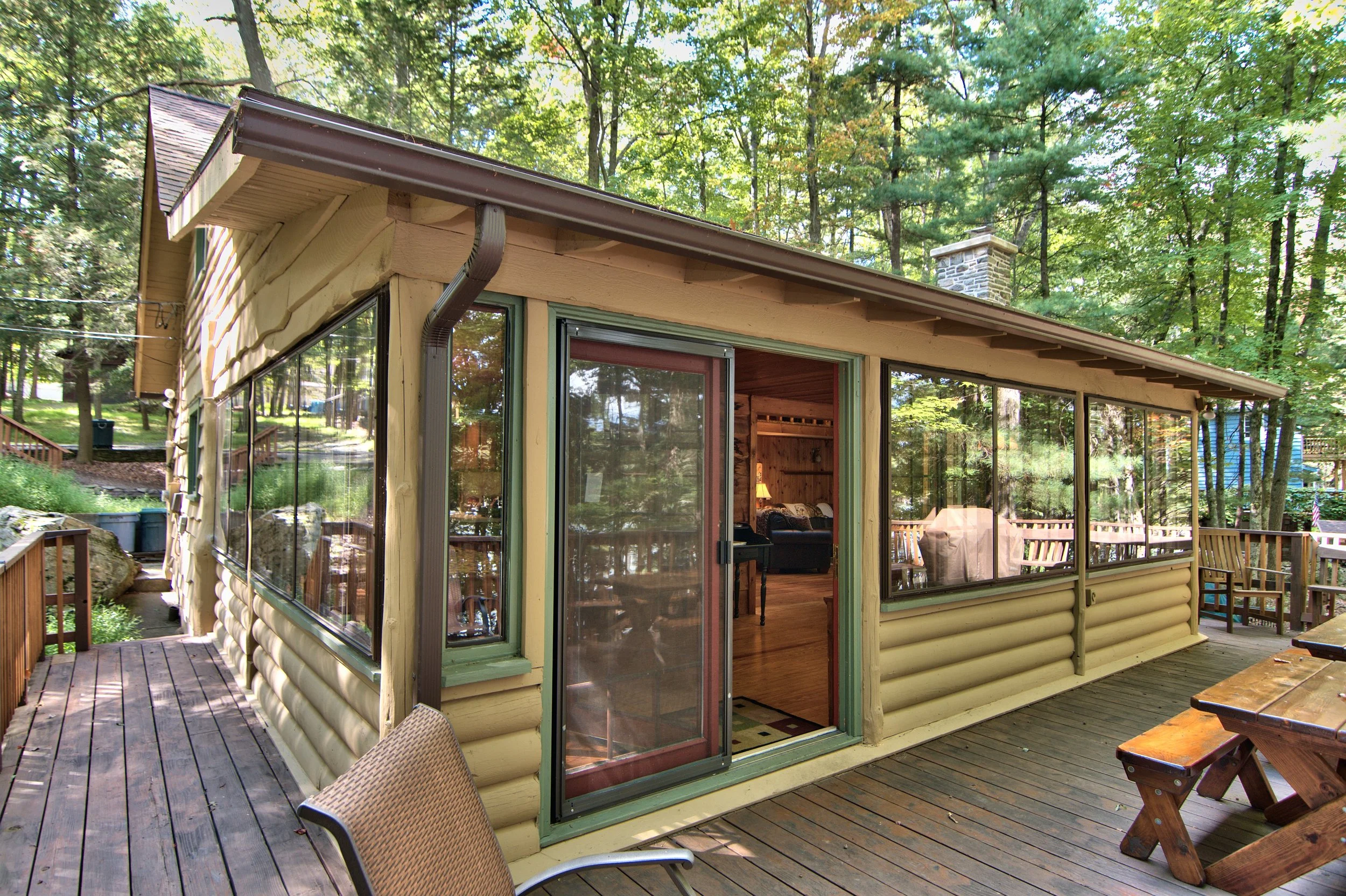 Exterior View 16.jpg