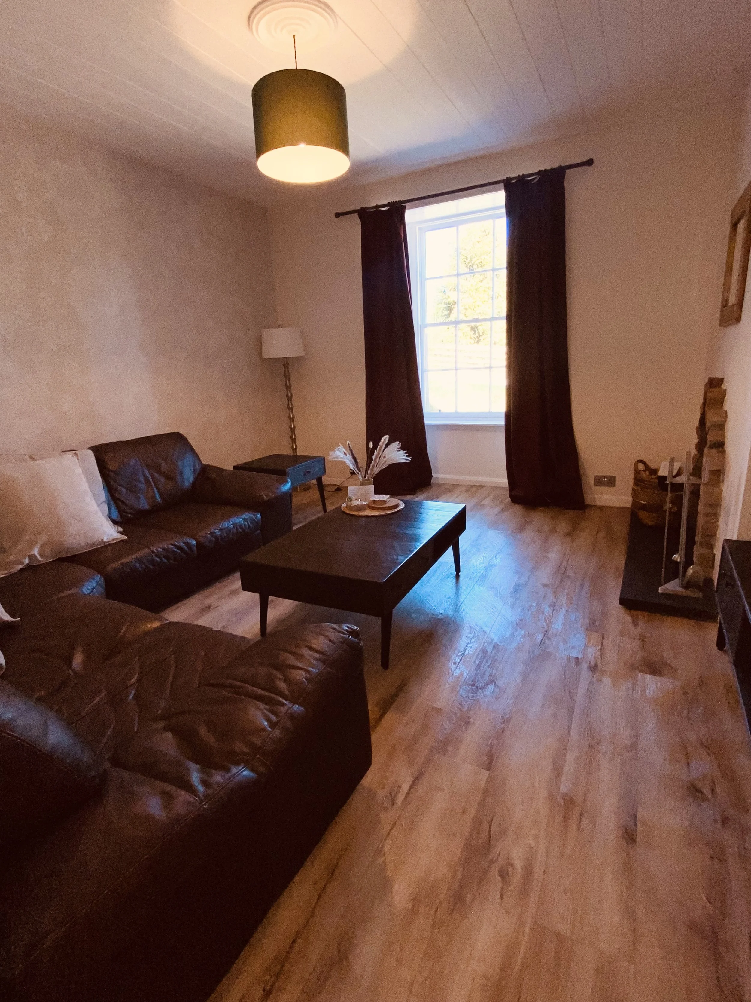 COACHMANS LOUNGE NEW NEW.jpeg