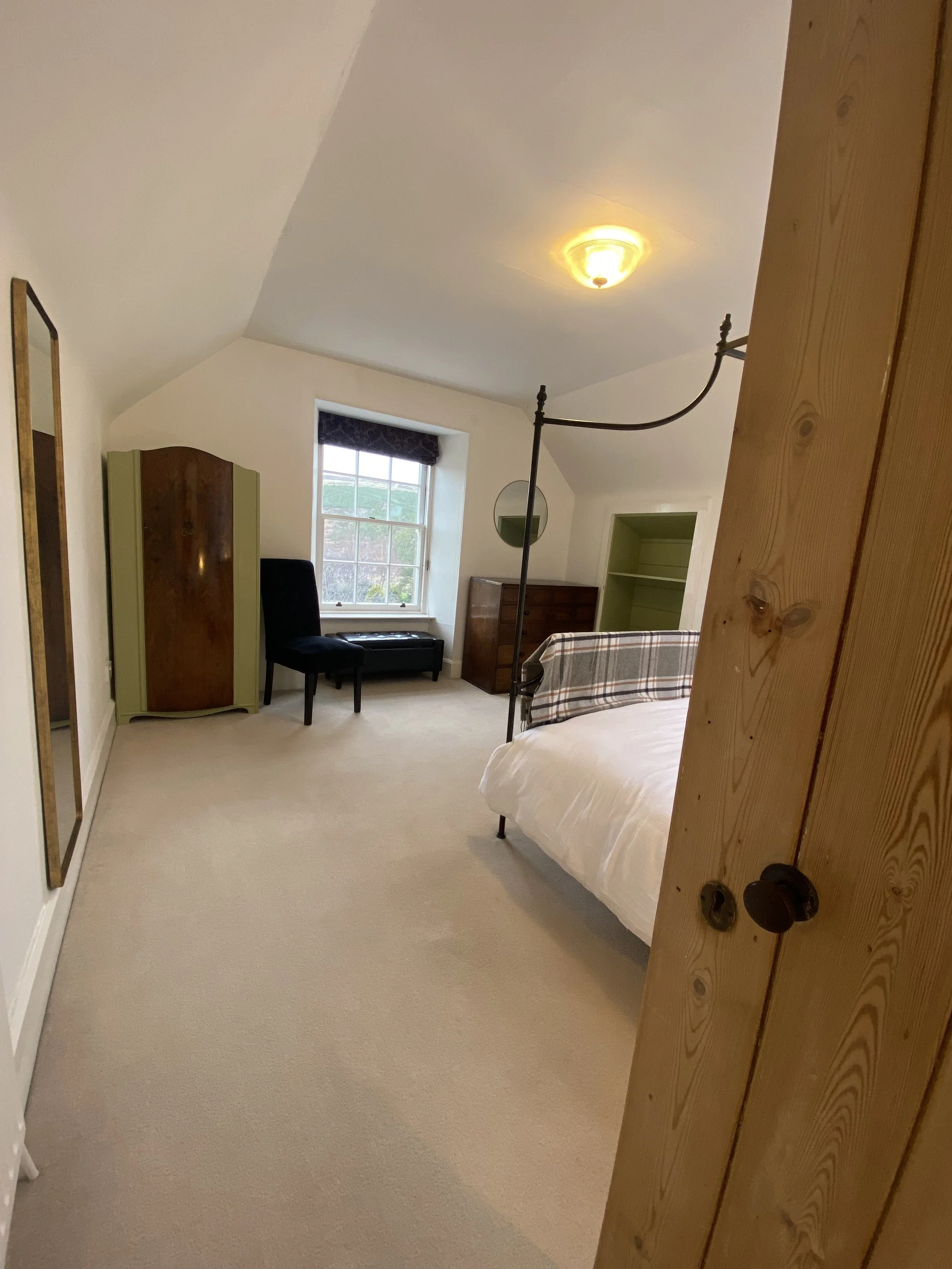 BOTHY BEDROOM NEW.jpeg