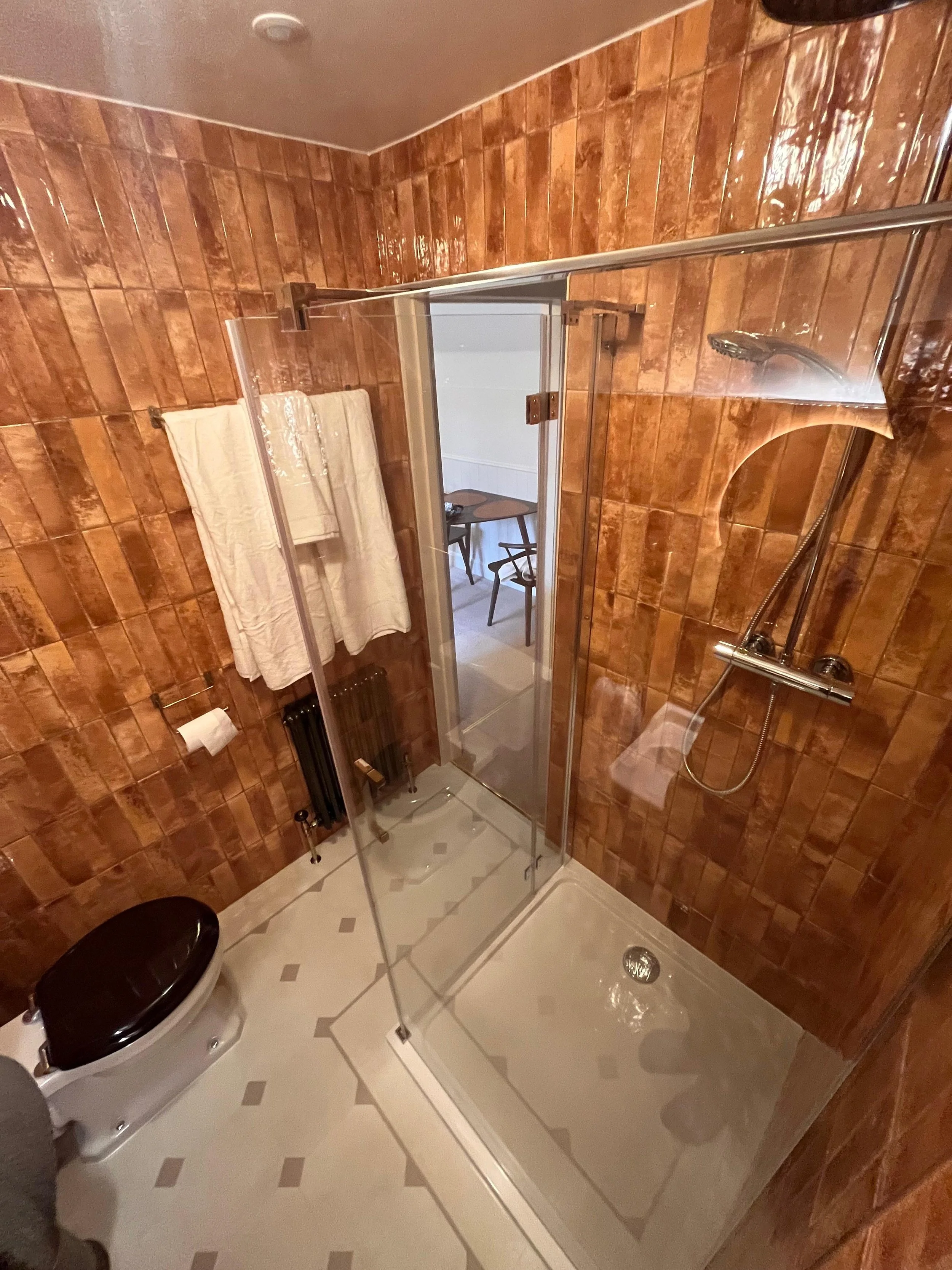 HAYLOFT RENO BATHROOM.JPG