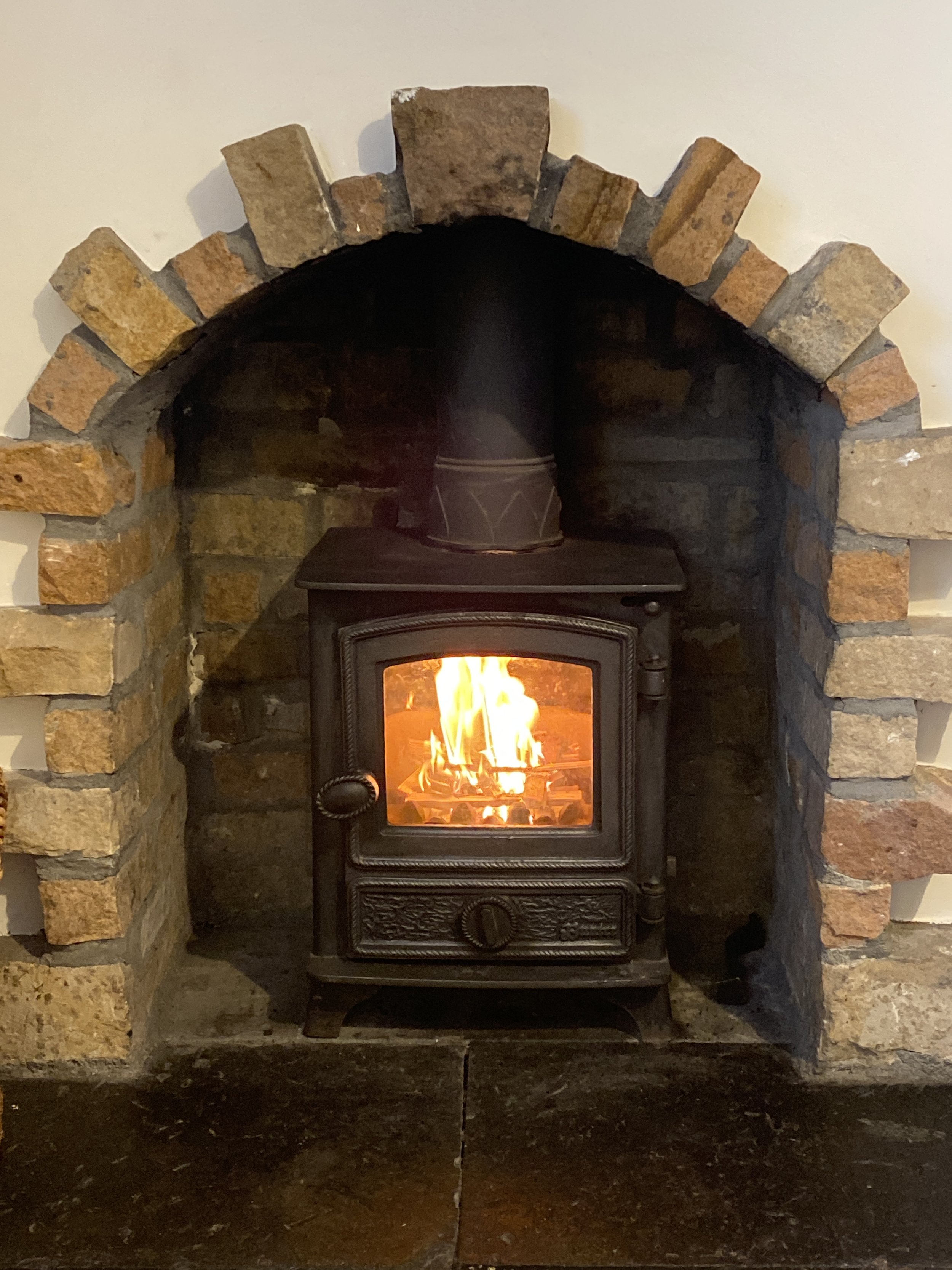 COACHMANS LOG BURNER.jpg