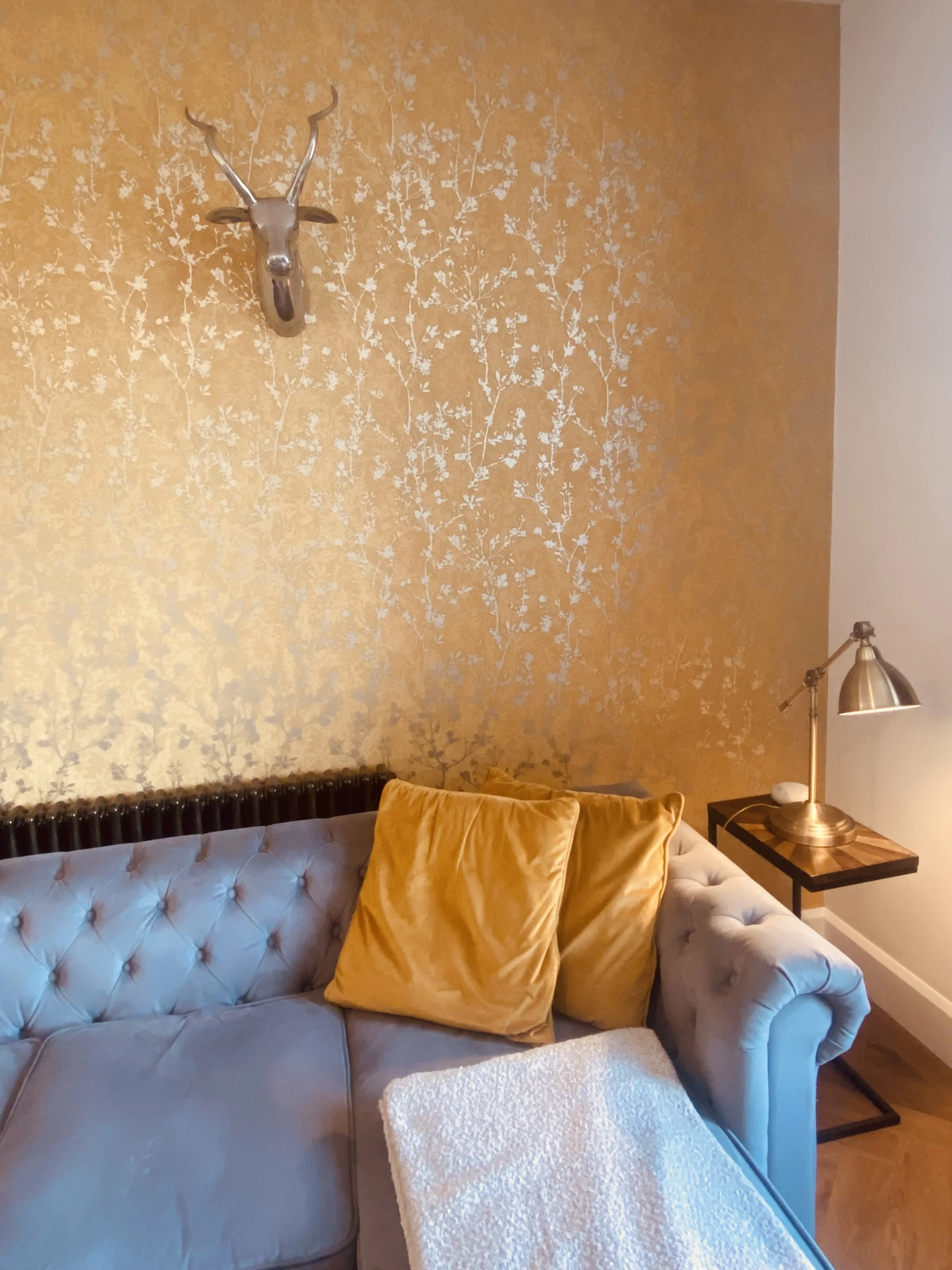 BOTHY LOUNGE CORNER.jpeg