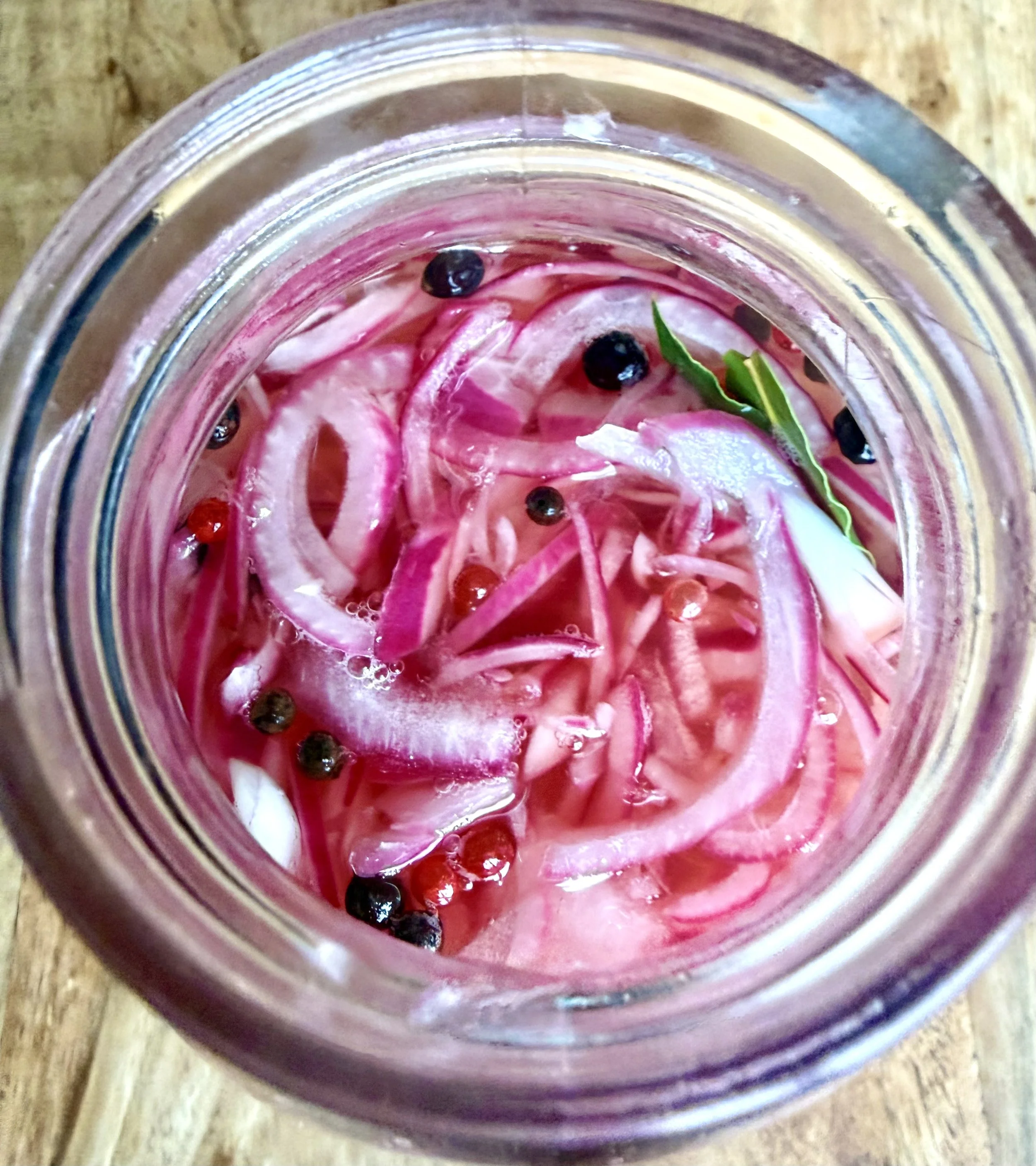 Pink Pickled onions