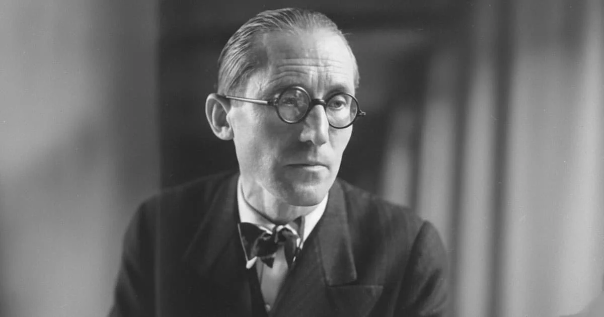 Retrato en blanco y negro del famoso arquitecto le corbusier