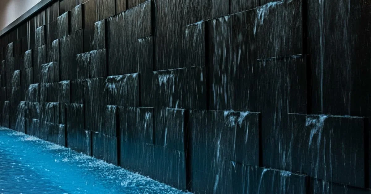 muro lloron exterior moderno