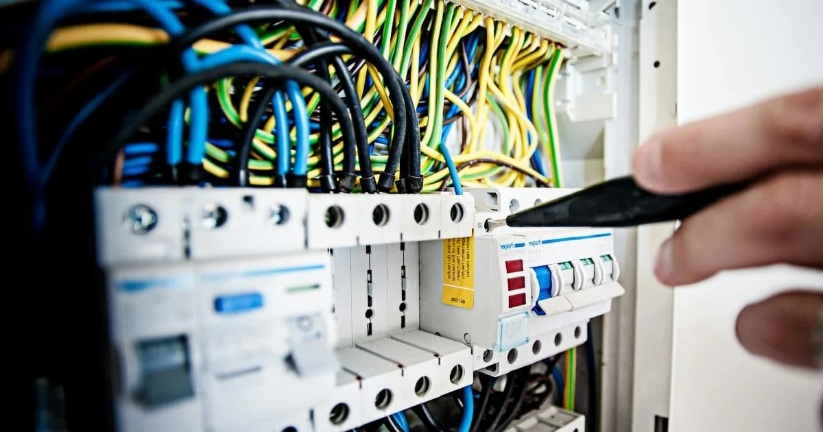 Sistemas de seguridad y protección eléctrica: categorías principales