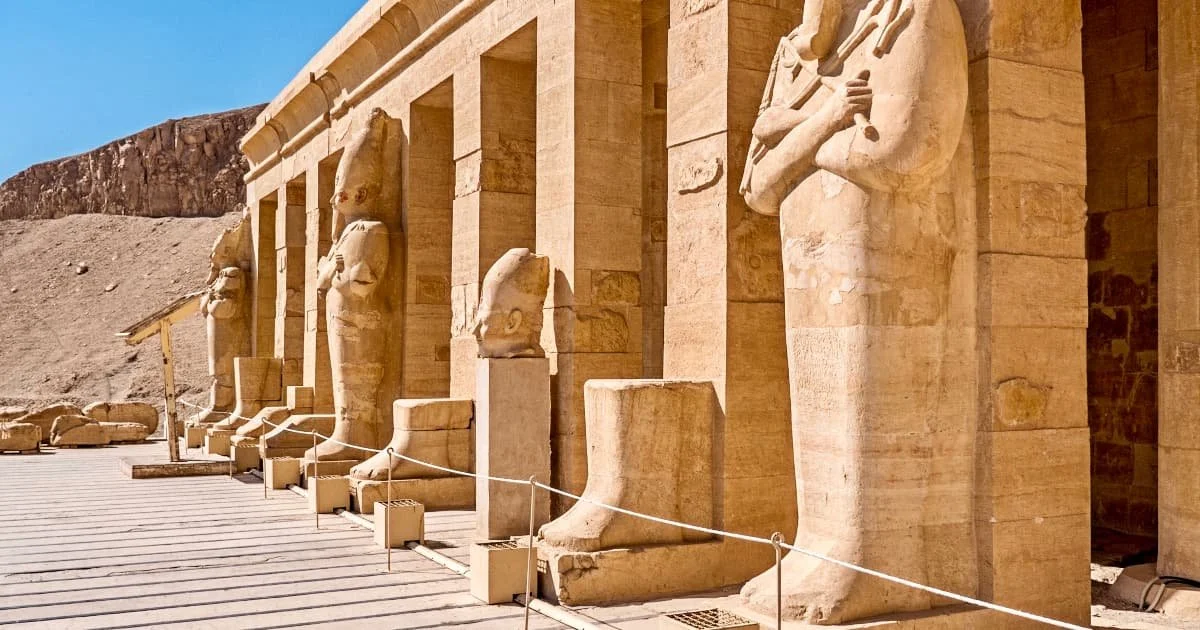 templo funerario de Hatshepsut, conocido como Djeser-Djeseru