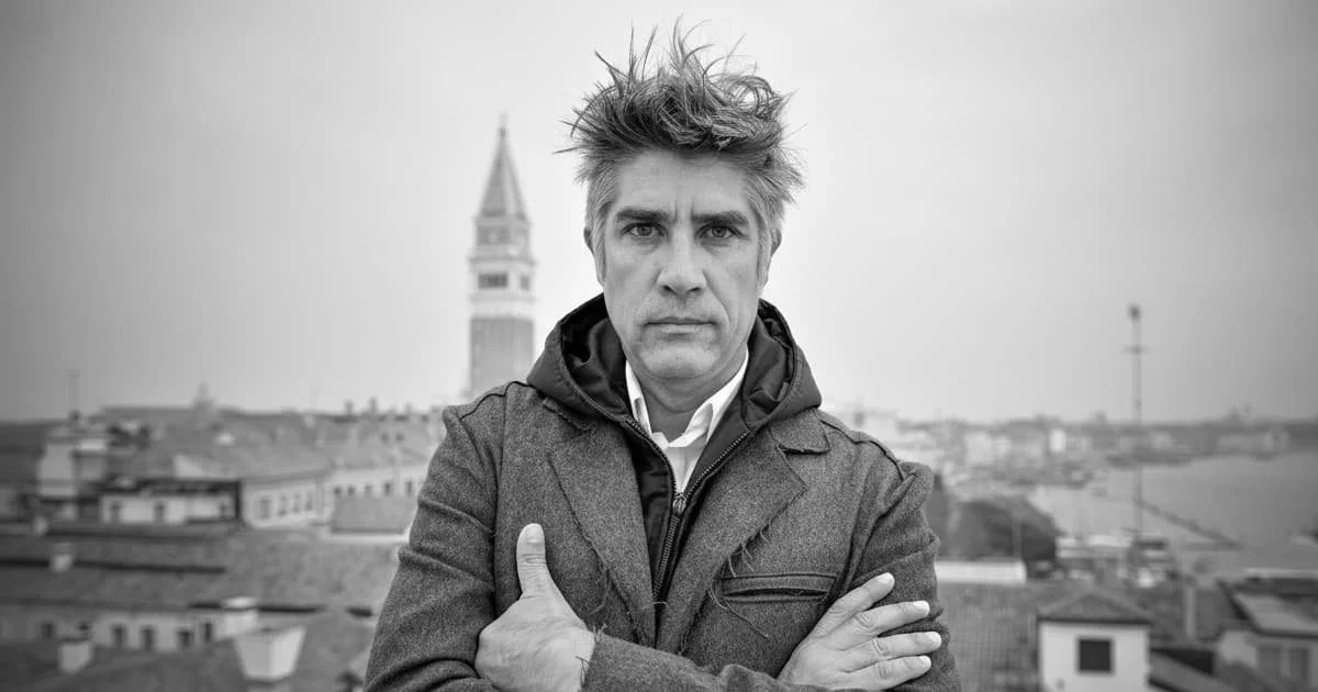 Alejandro aravena  Arquitecto y profesor universitario