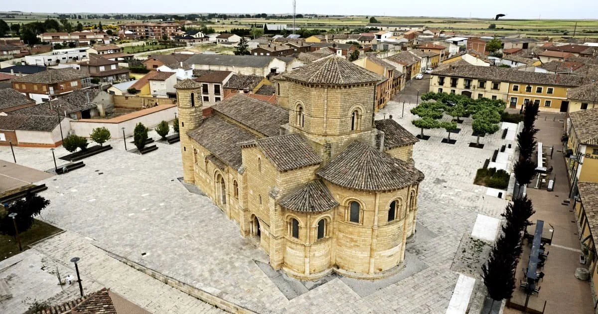 Iglesia de San Martín de Tours