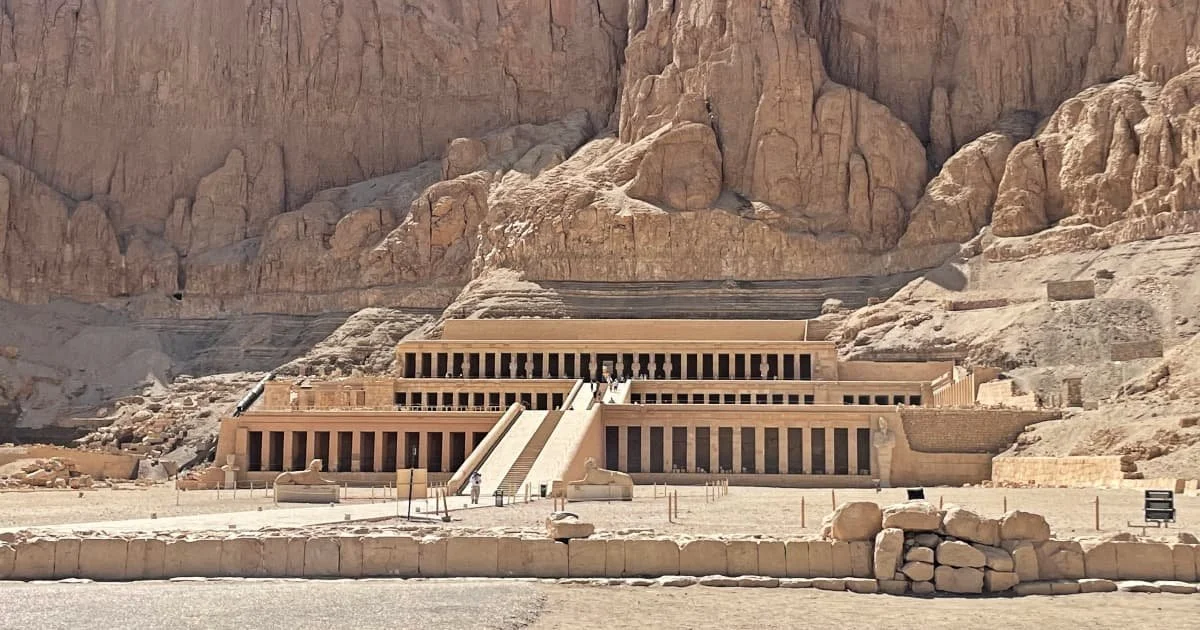 Valle de los Reyes es una necrópolis del antiguo Egipto