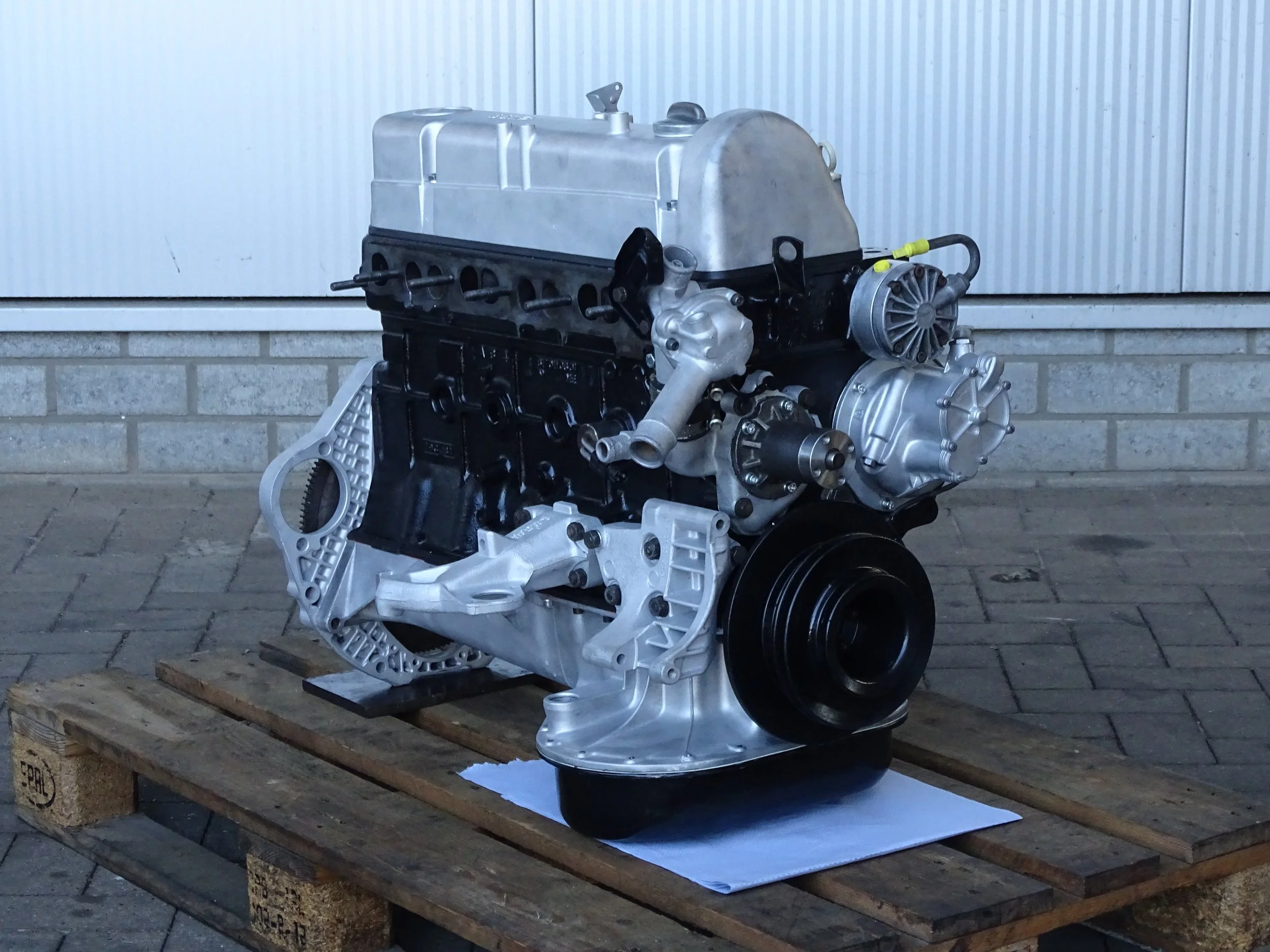 motor palette black.JPG