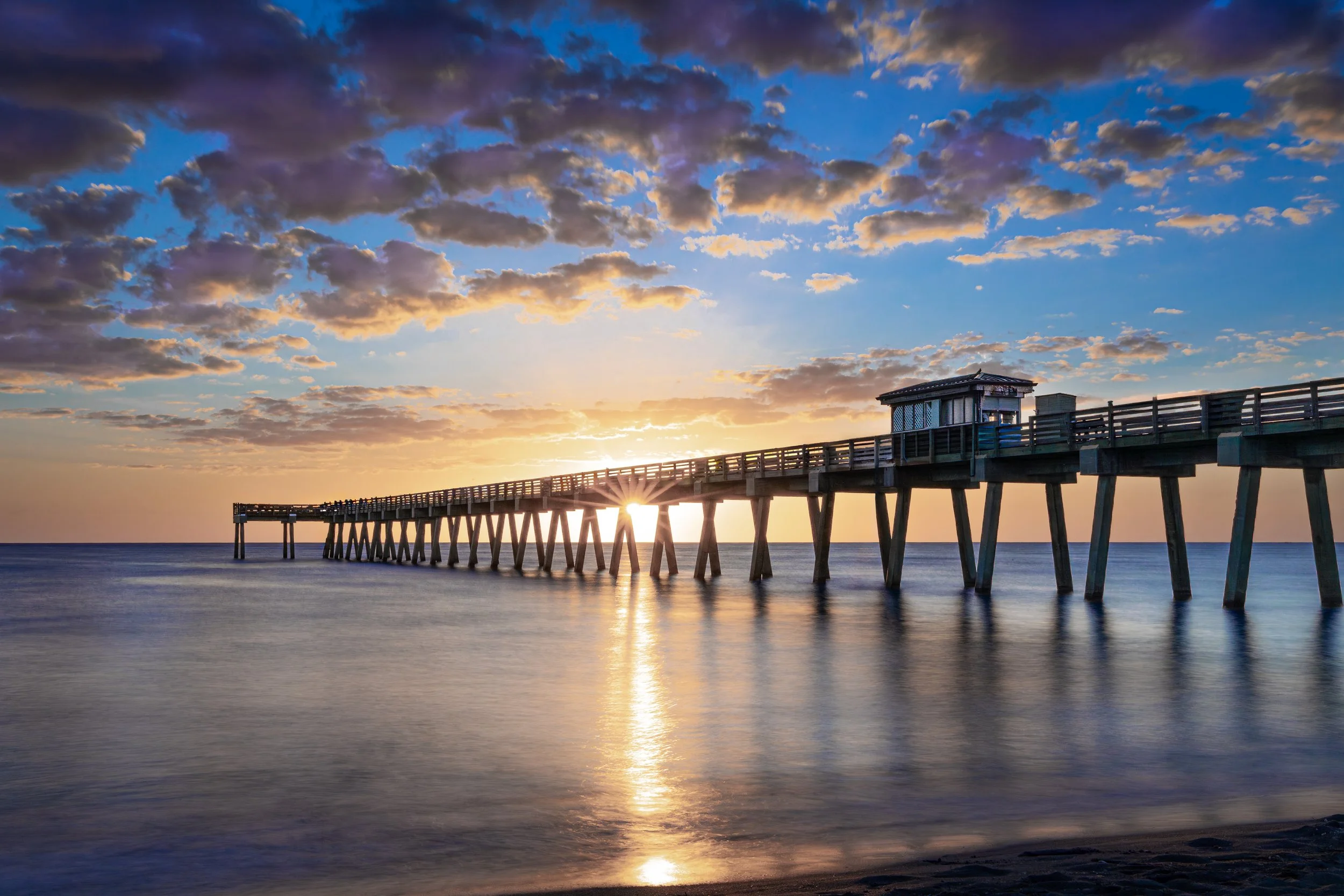 _Q8A6352-Edit-2Venice Pier at Sunset, Venice, FL.jpg
