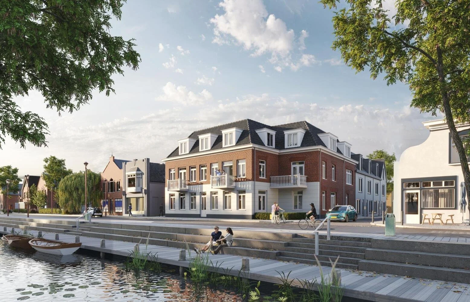 Een rustige straat langs een waterkant met boten, omgeven door moderne en traditionele huizen, met mensen die fietsen en wandelen.
