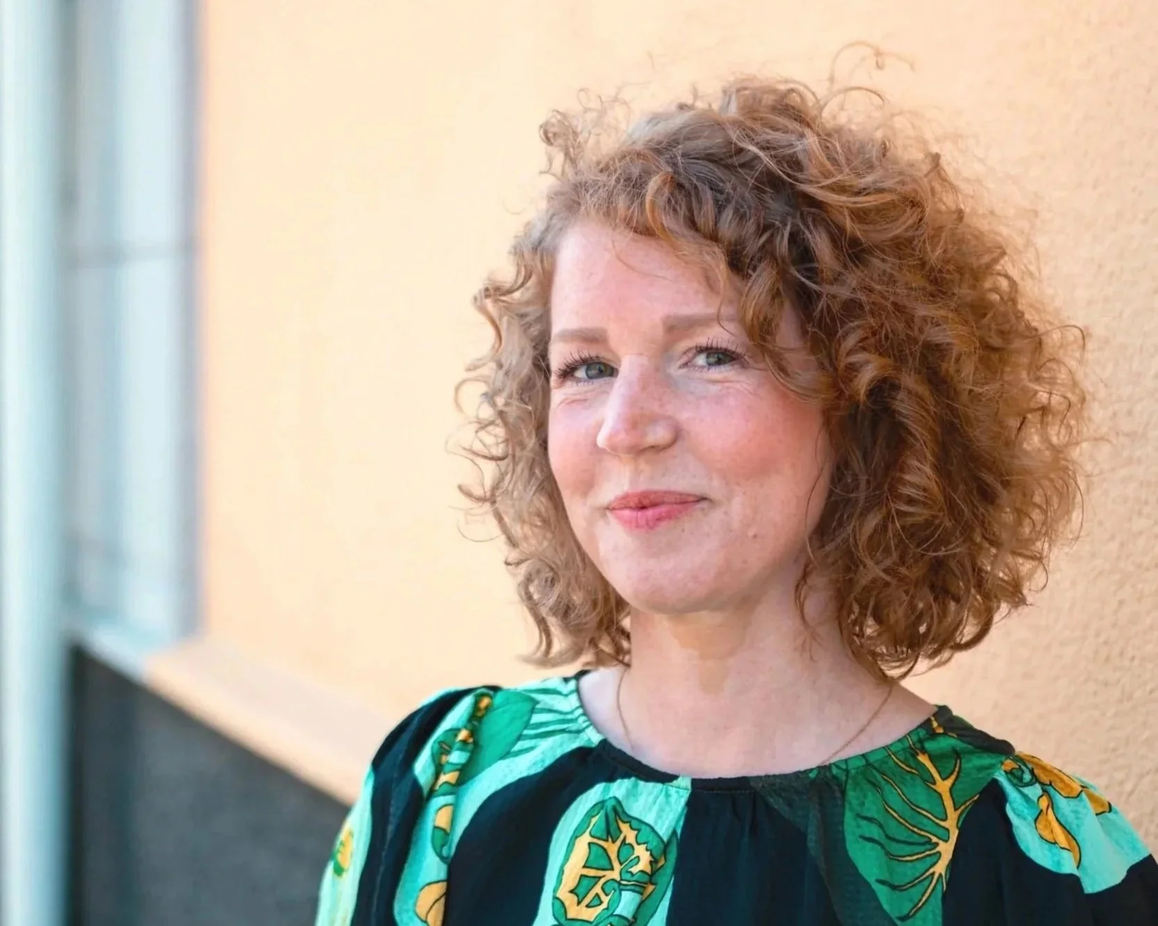 En bild på skrivterapeut Elin Malmberg