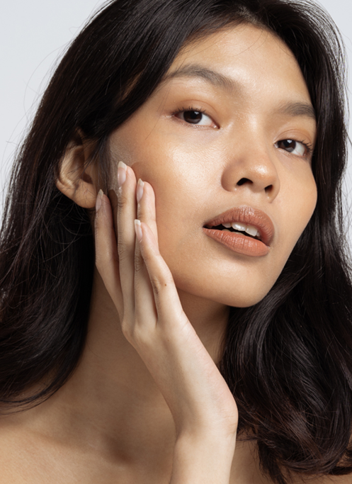 Valorizzare il proprio viso significa preservarne  la naturalezza — non cambiarla.