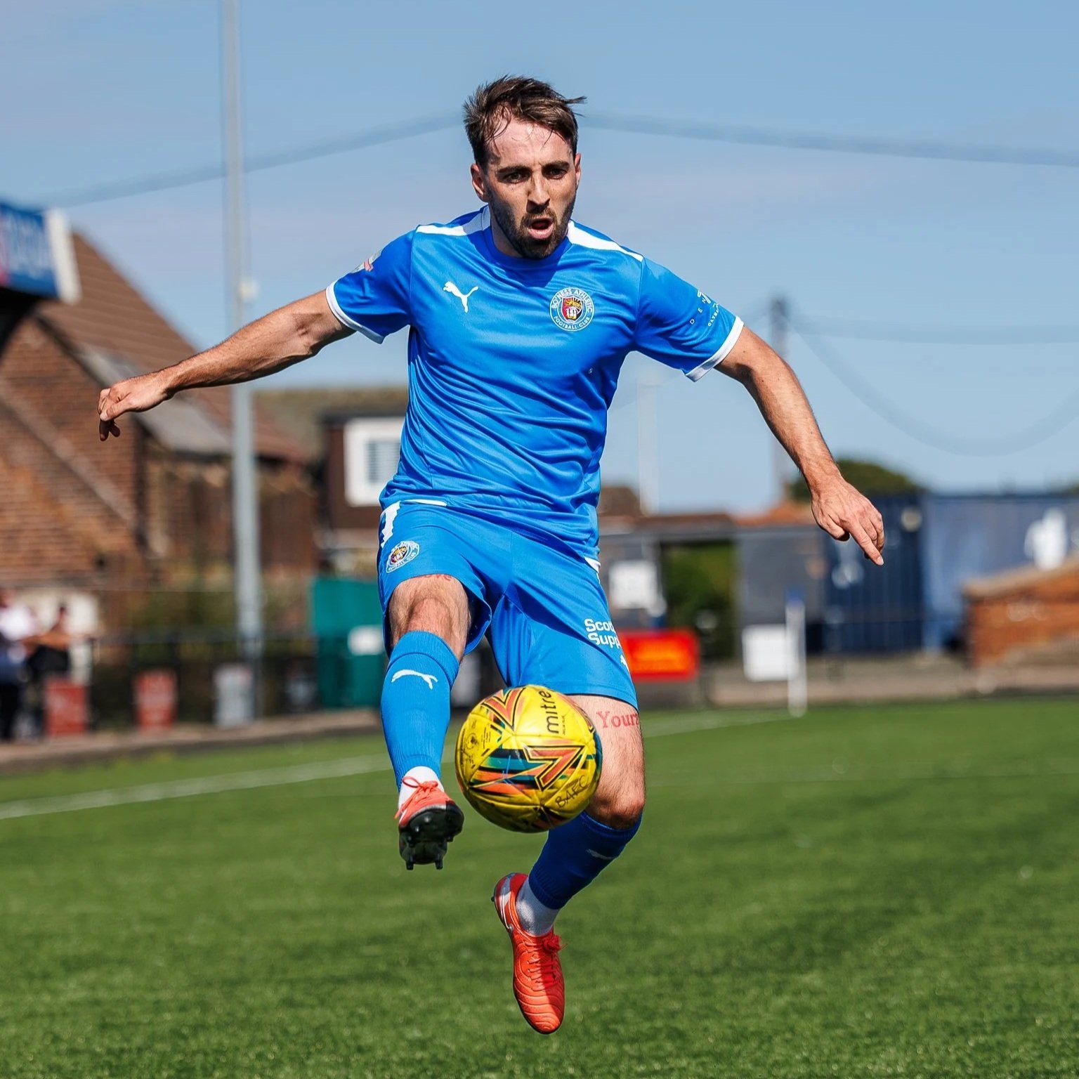 Men's Amateur / Semi-pro Football