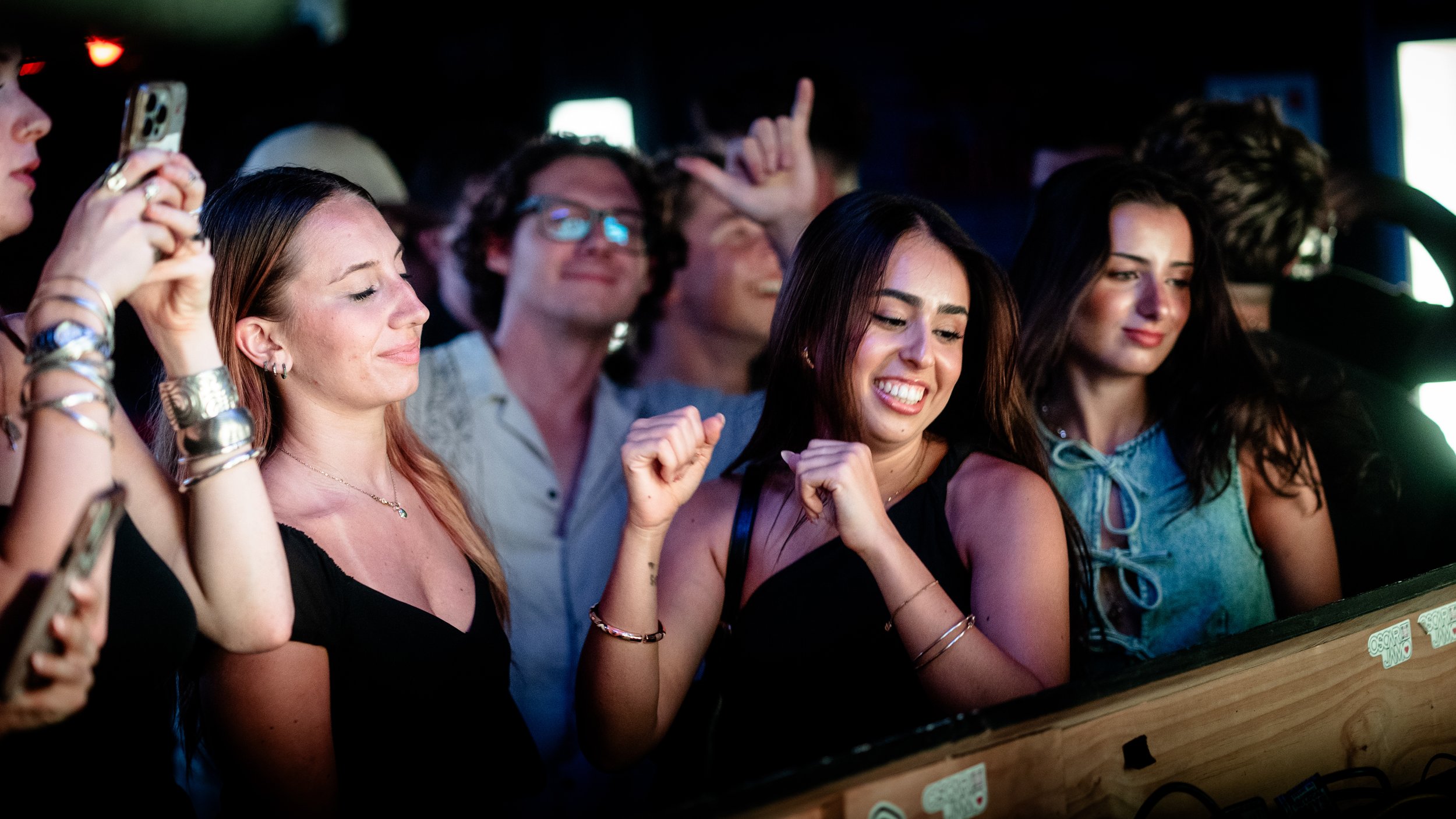 HEAPS OF 008-02686.jpg