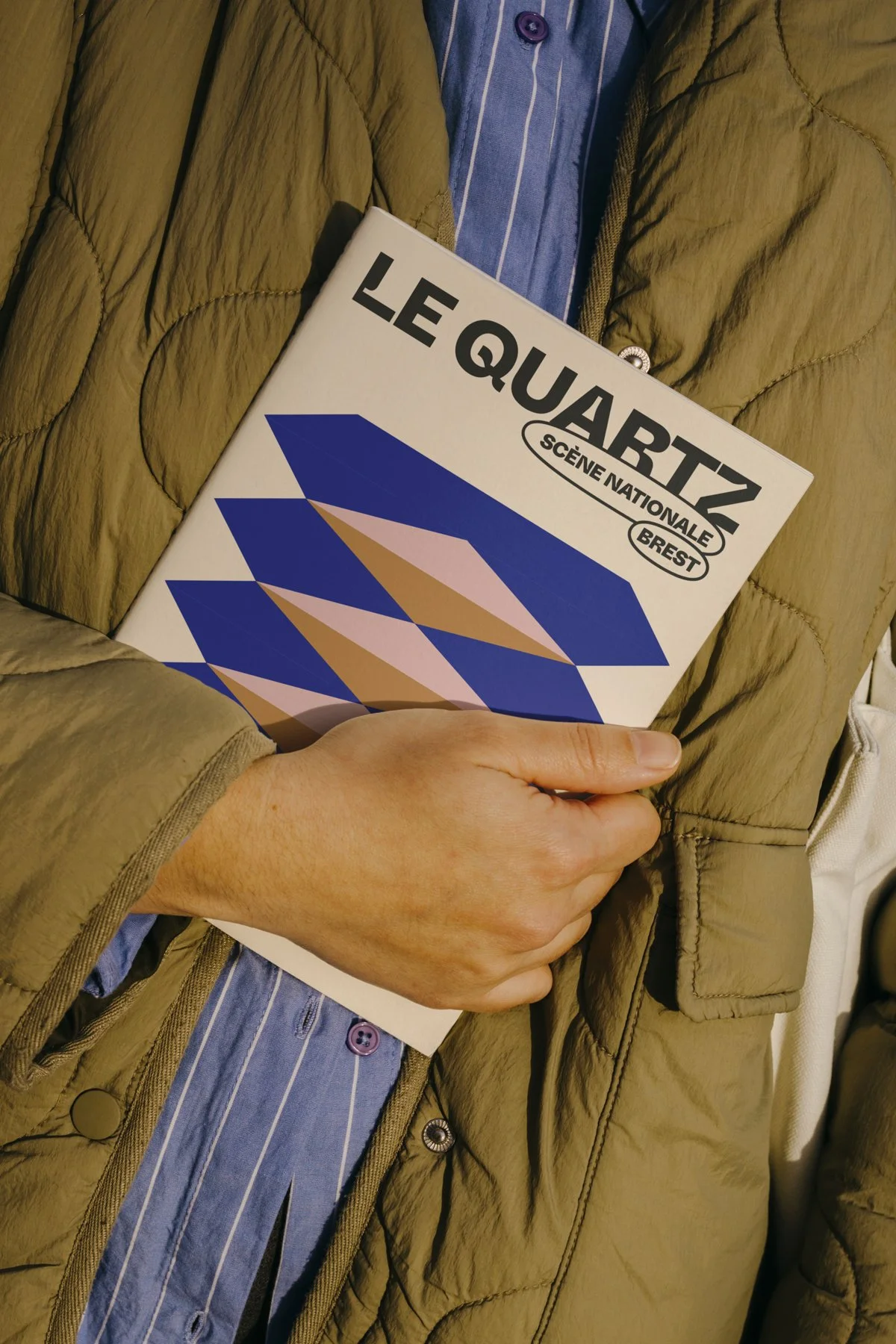 brochure_hand_light.jpg