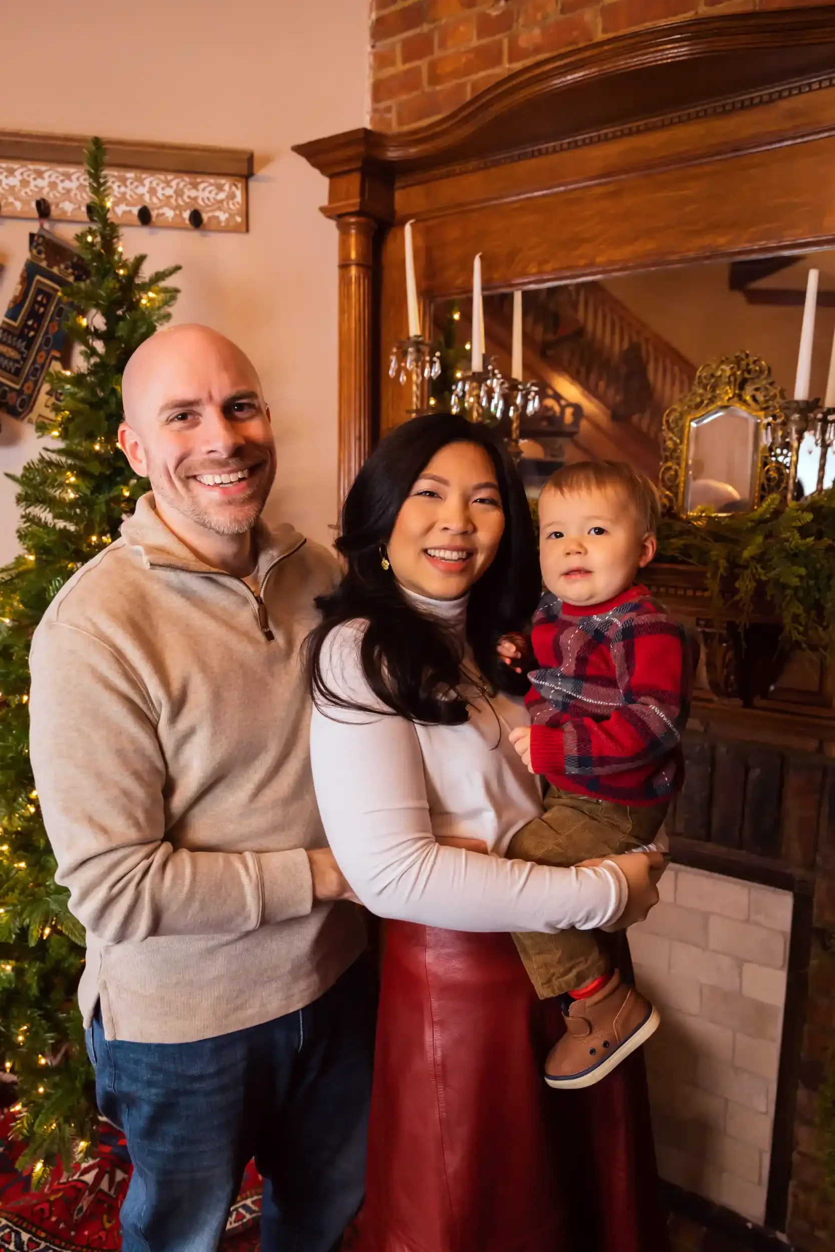 family-photography-gallery-33-chc-holiday-mini-sessions-2023-070.webp